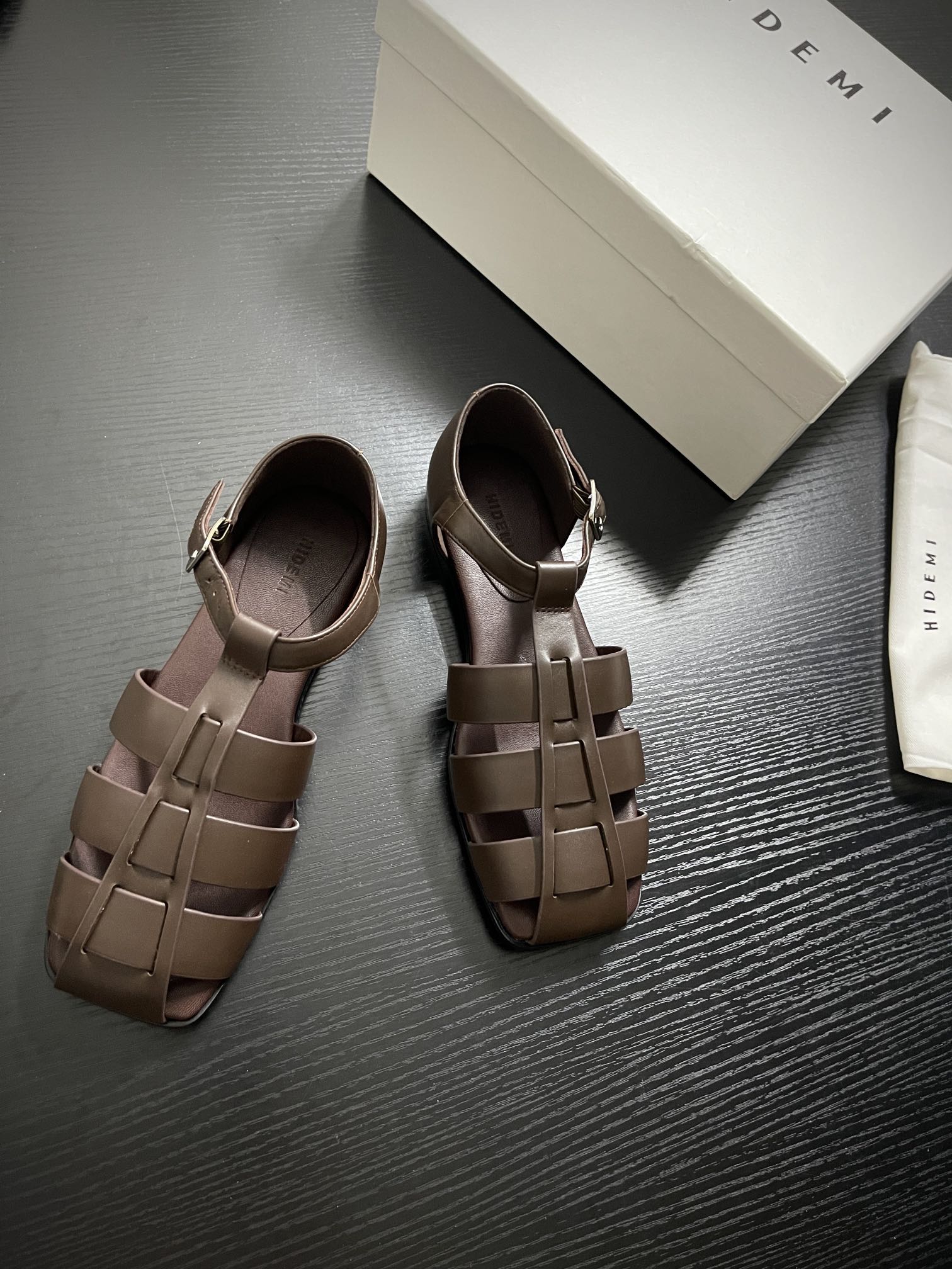 Stylish Roman Sandals with Imported Leather for HIDEM 24AW Collection - 图片 3