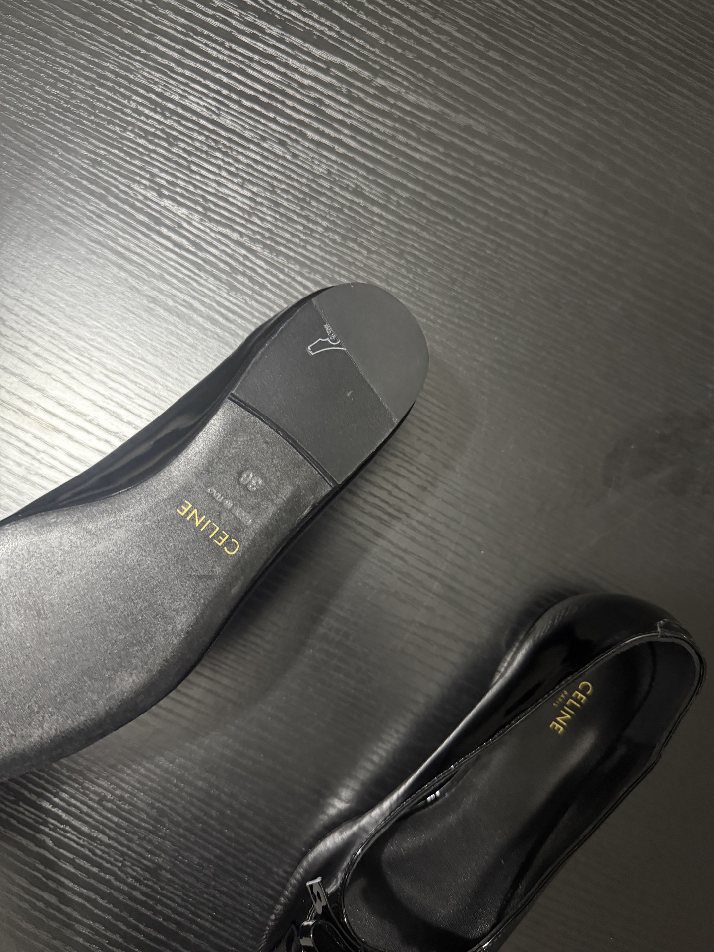 French-style Pointy Flats with Metallic Details: Stylish, Elegant, and Luxurious - 图片 8