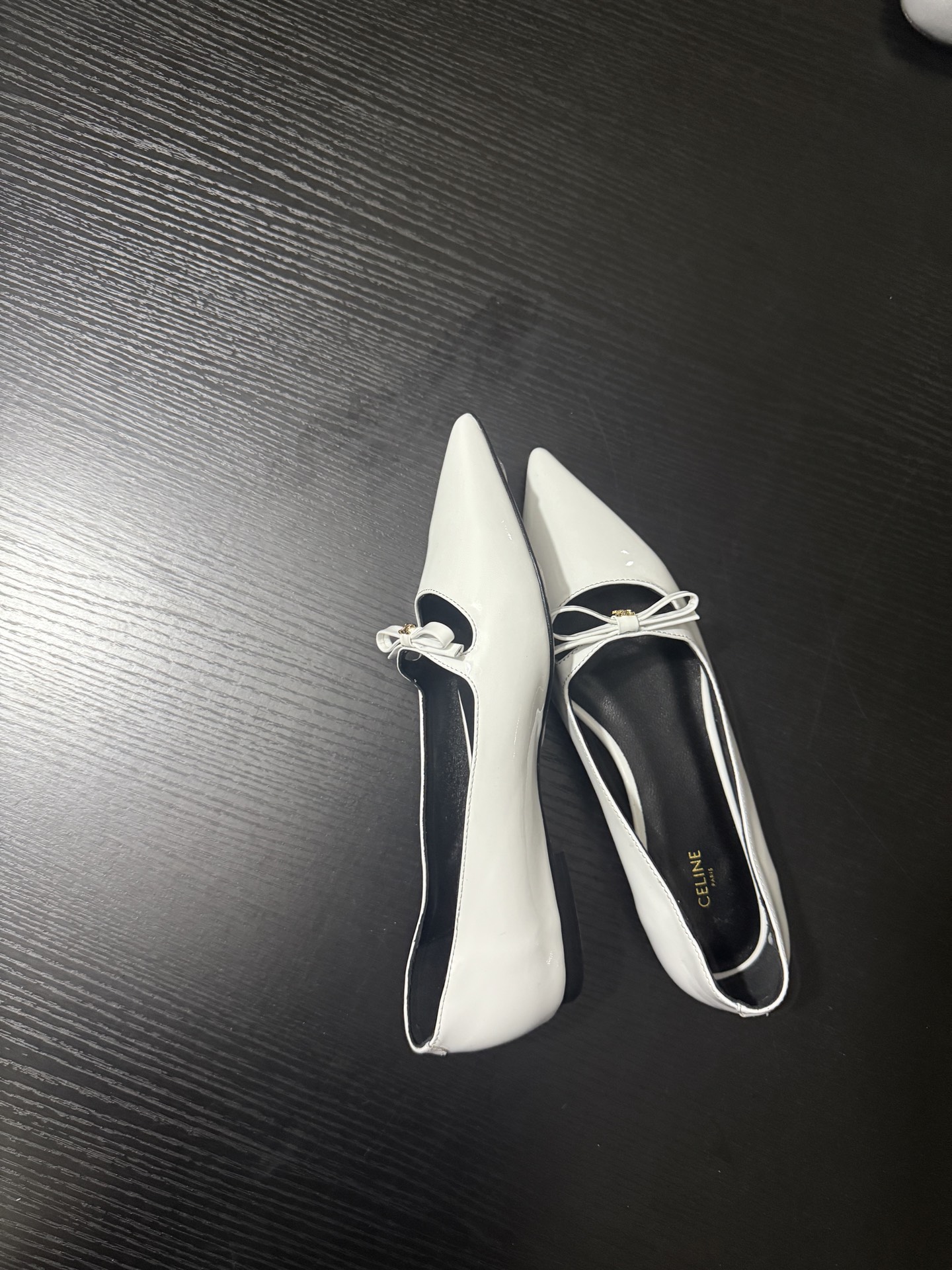 French-style Pointy Flats: Elegant and Luxurious Fashion Statement - 图片 6