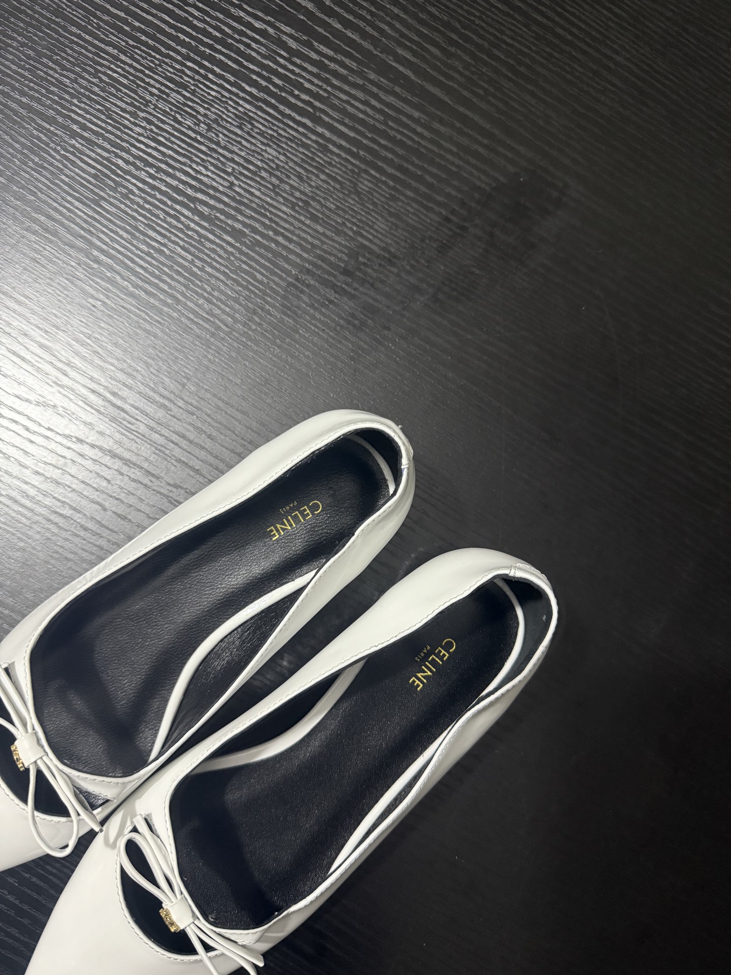 French-style Pointy Flats: Elegant and Luxurious Fashion Statement - 图片 8