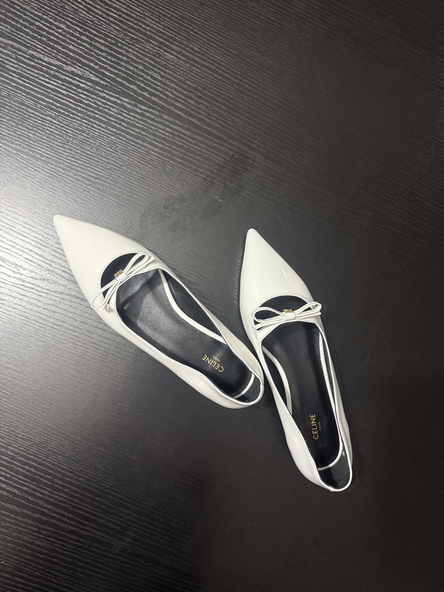 French-style Pointy Flats: Elegant and Luxurious Fashion Statement - 图片 4