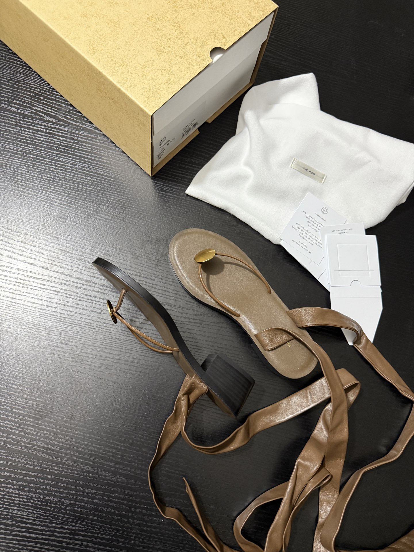 New 25AW Sandals and Shoes Collection: Vibrant Designs for Summer Comfort - 图片 4