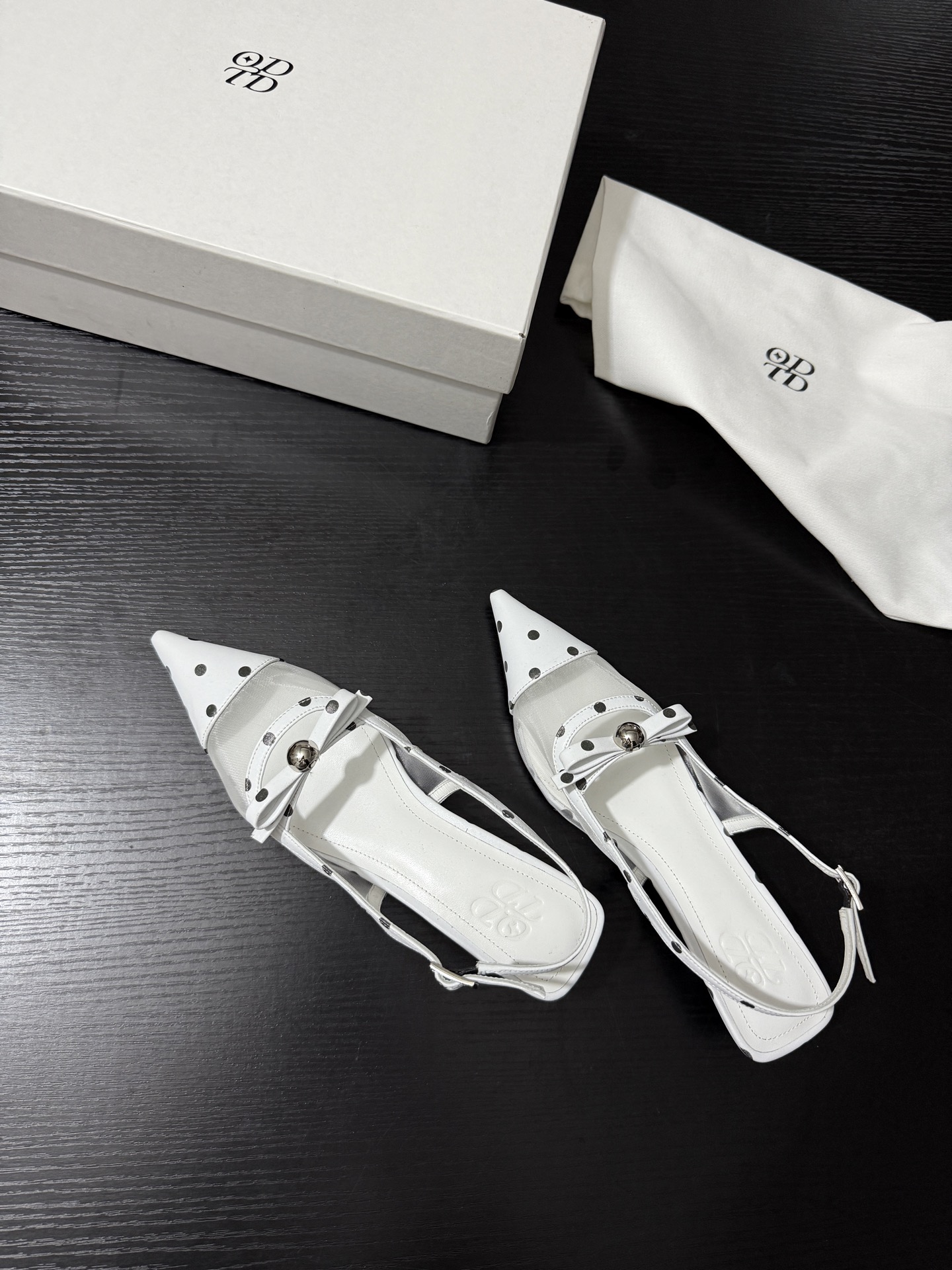 Stylish New Arrival: Elegant Summer Sandals with Sparkling Embellishment - 图片 4