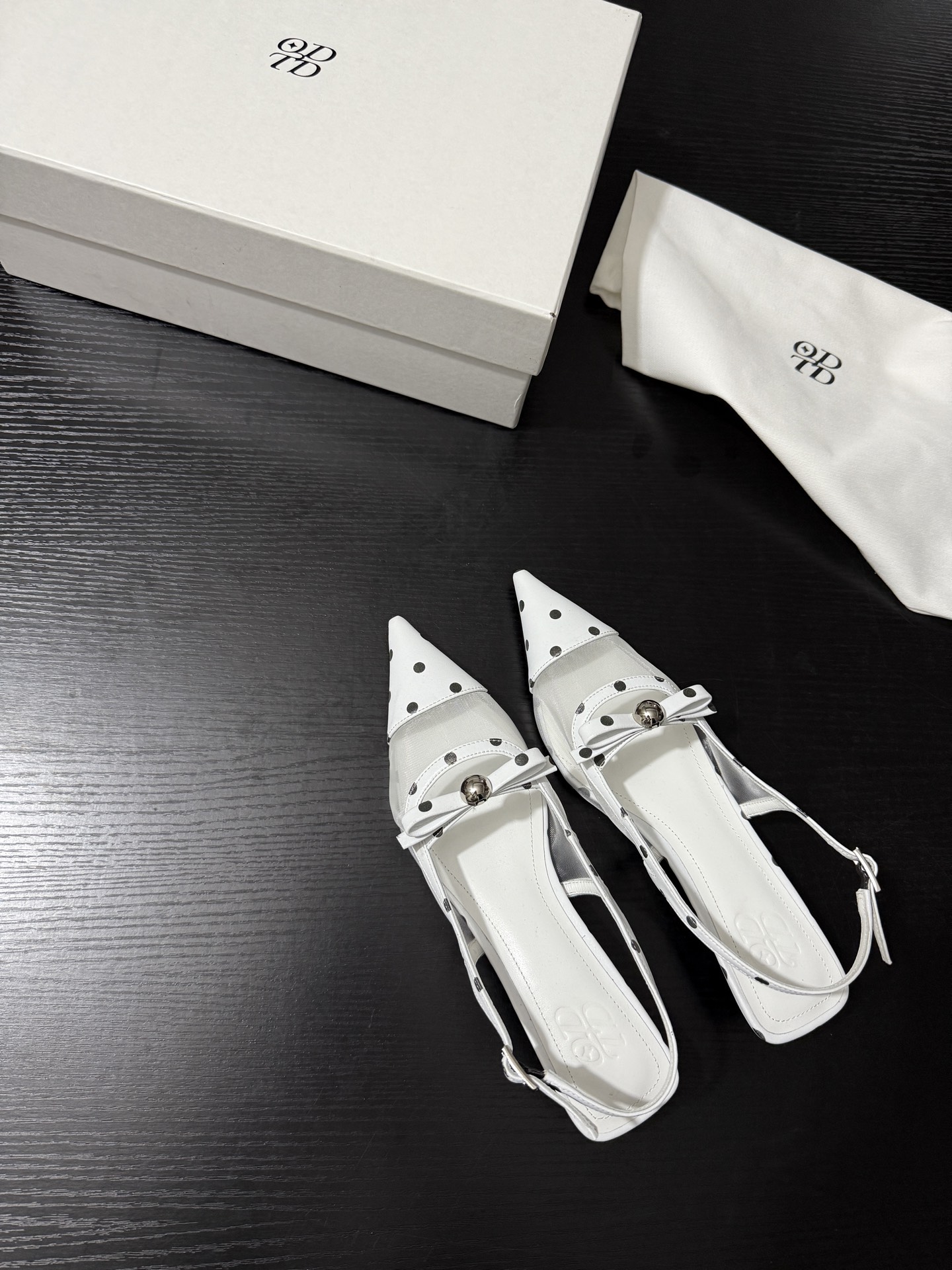 Stylish New Arrival: Elegant Summer Sandals with Sparkling Embellishment - 图片 3