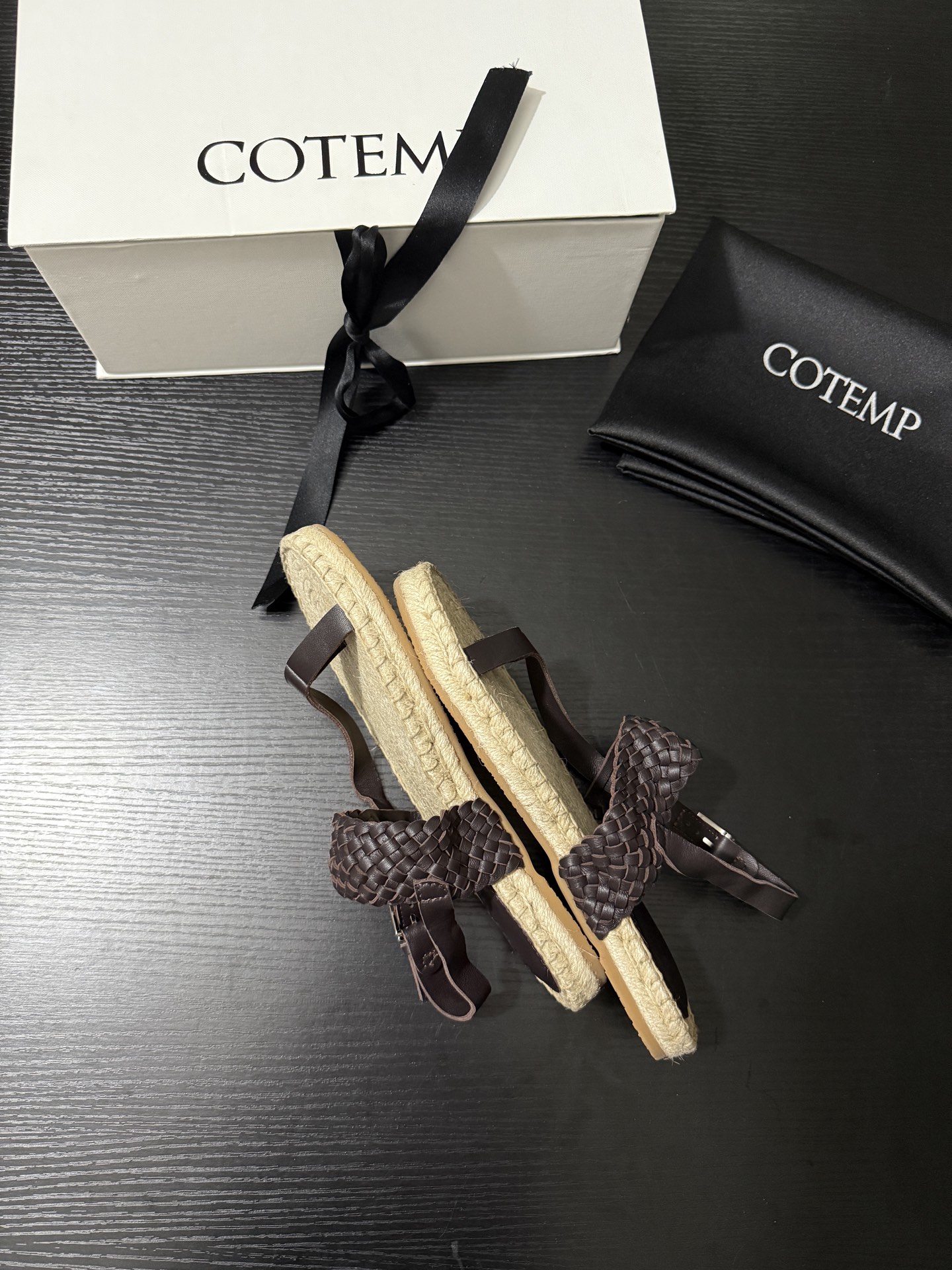 “Hand-Woven Sandals: 700 Cotem 25AW Collection Highlights Natural Laxity and Wild Fashion” - 图片 6