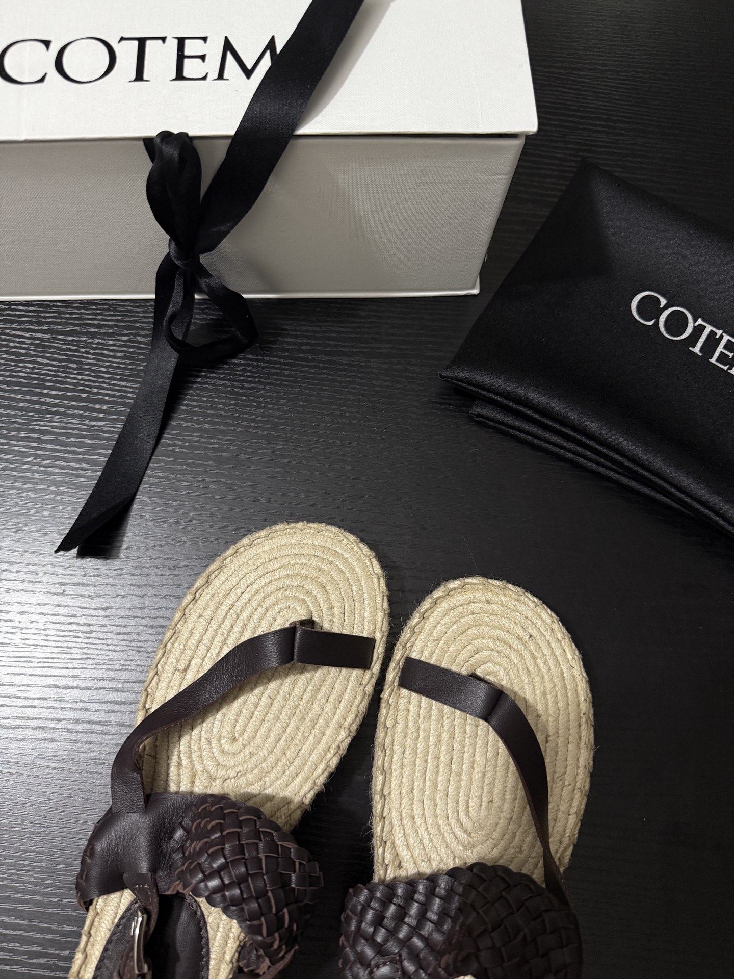 “Hand-Woven Sandals: 700 Cotem 25AW Collection Highlights Natural Laxity and Wild Fashion” - 图片 7