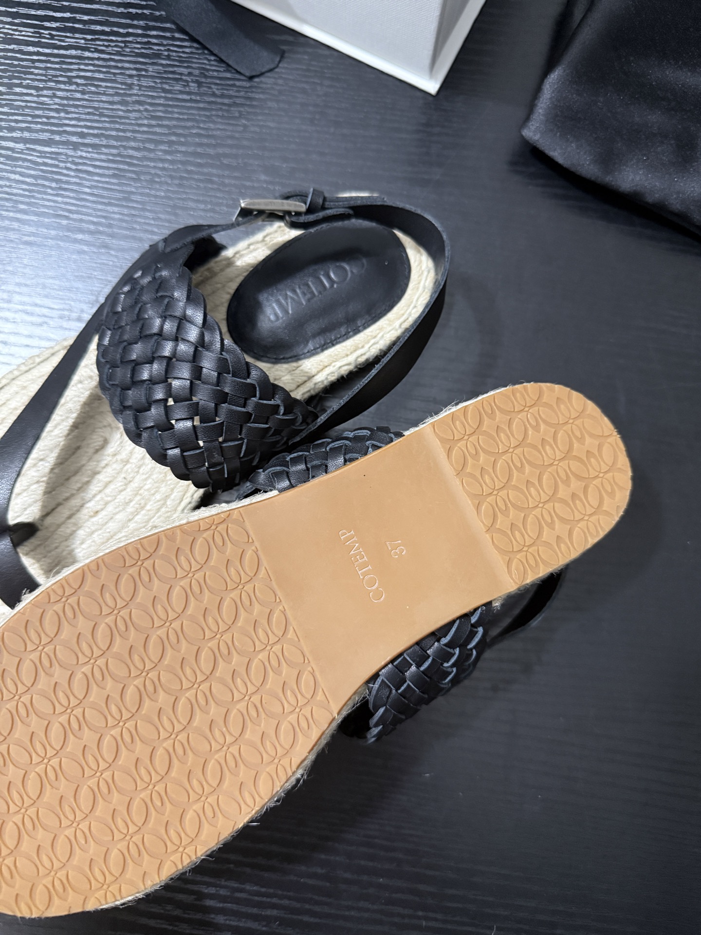 Hand-Woven Sandals: Unique Style for Street to Sea Fashion - 图片 9