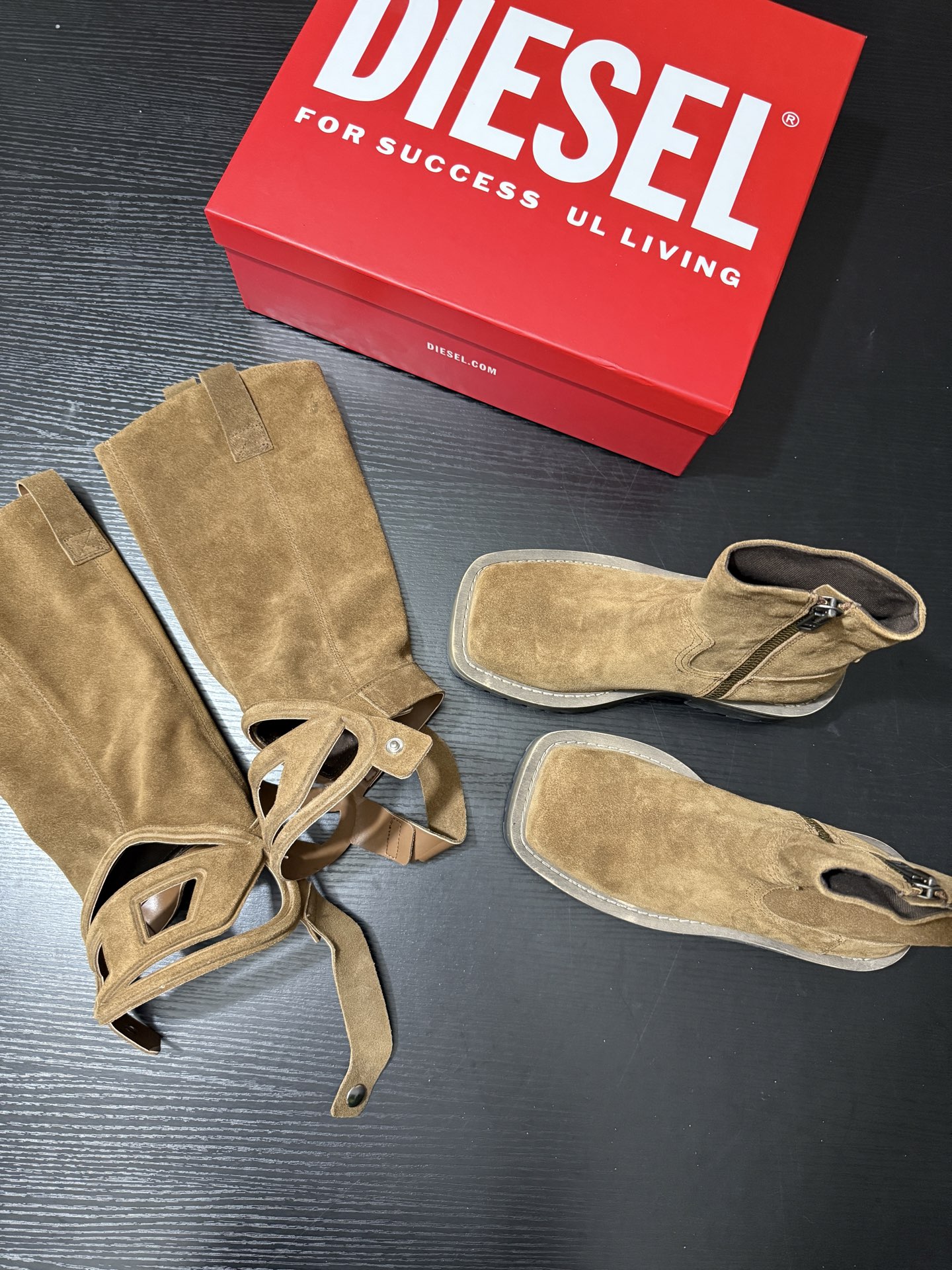 Fashion Rebel: DIESEI Oval D 25AW Knight Boots with Silk-Skinned Design - 图片 5