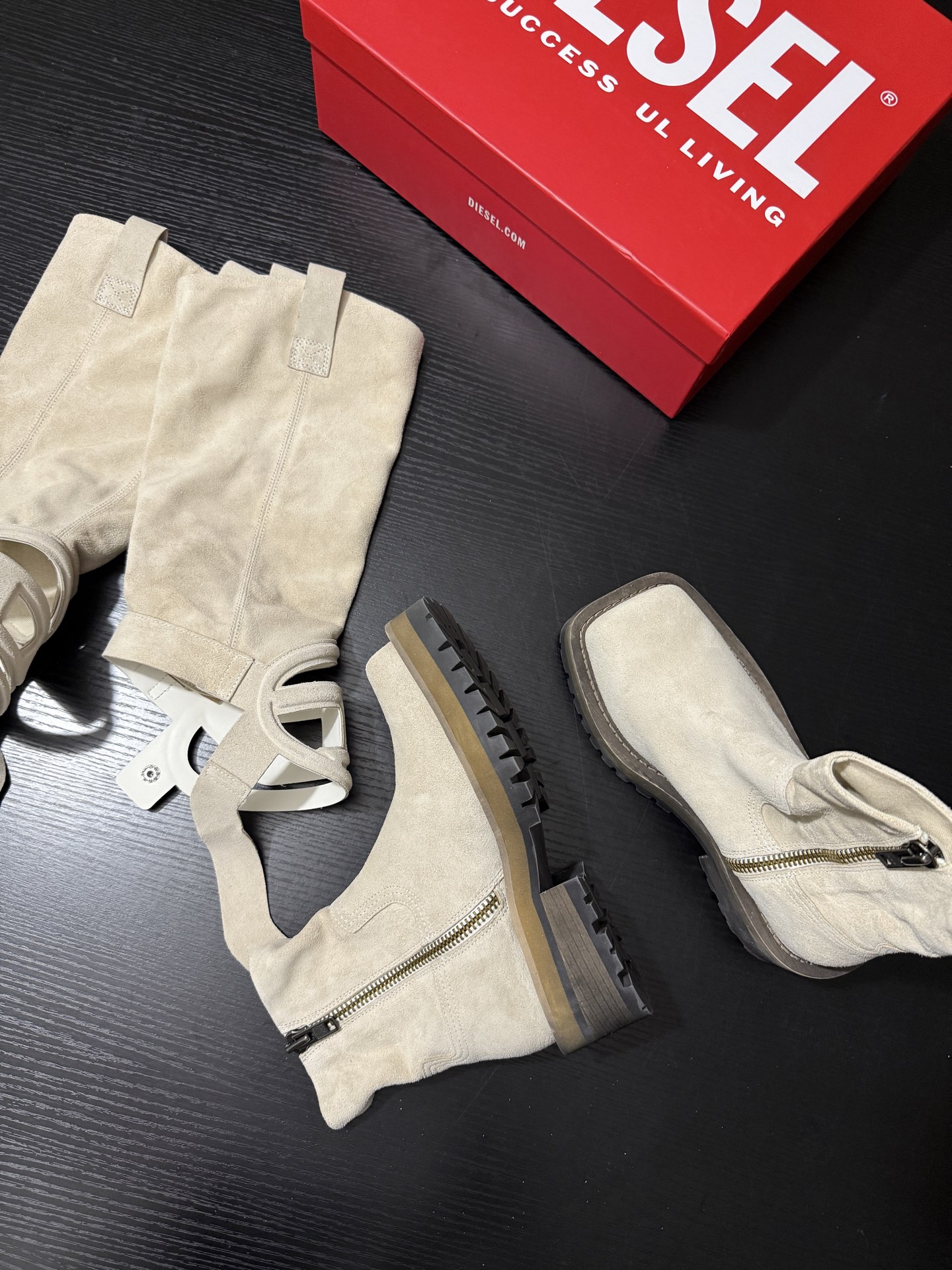 Fashion Rebels: DIESEI Oval D 25AW Knight Boots Review - 图片 5