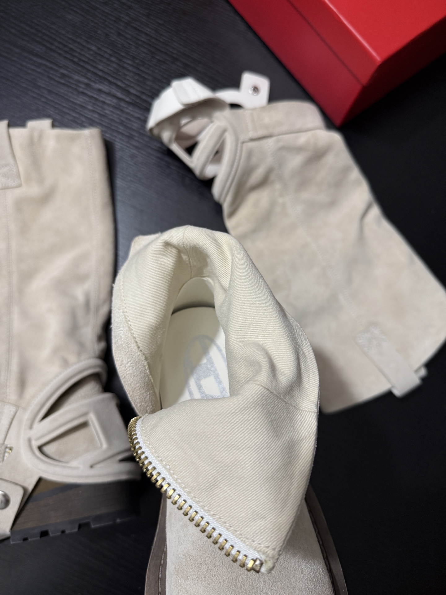 Fashion Rebels: DIESEI Oval D 25AW Knight Boots Review - 图片 7