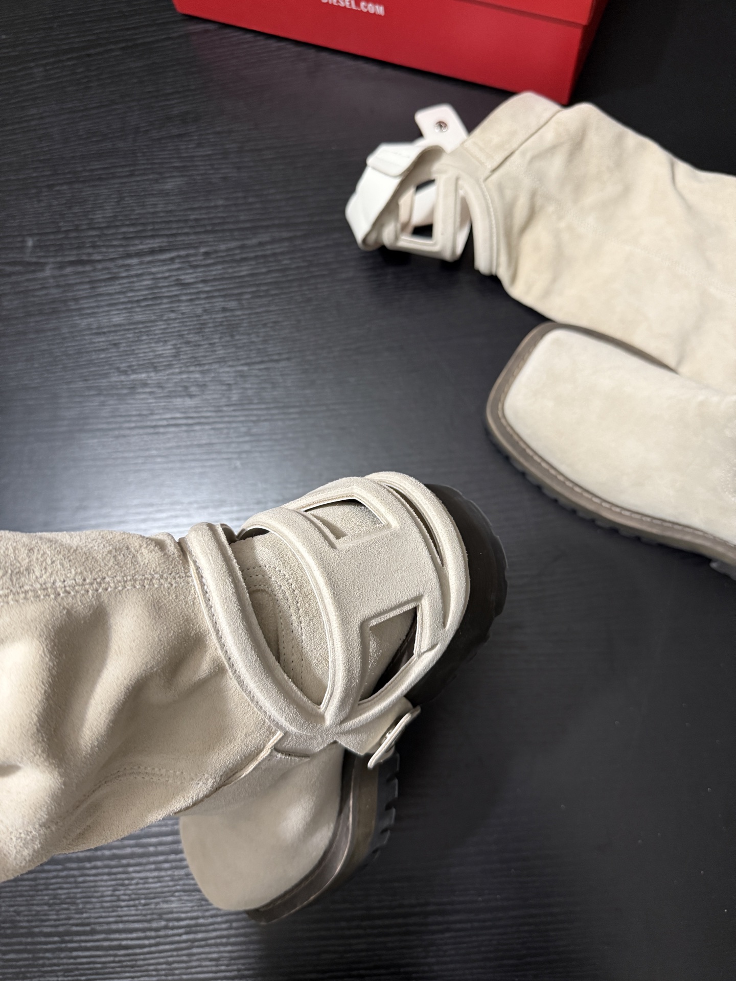 Fashion Rebels: DIESEI Oval D 25AW Knight Boots Review - 图片 8