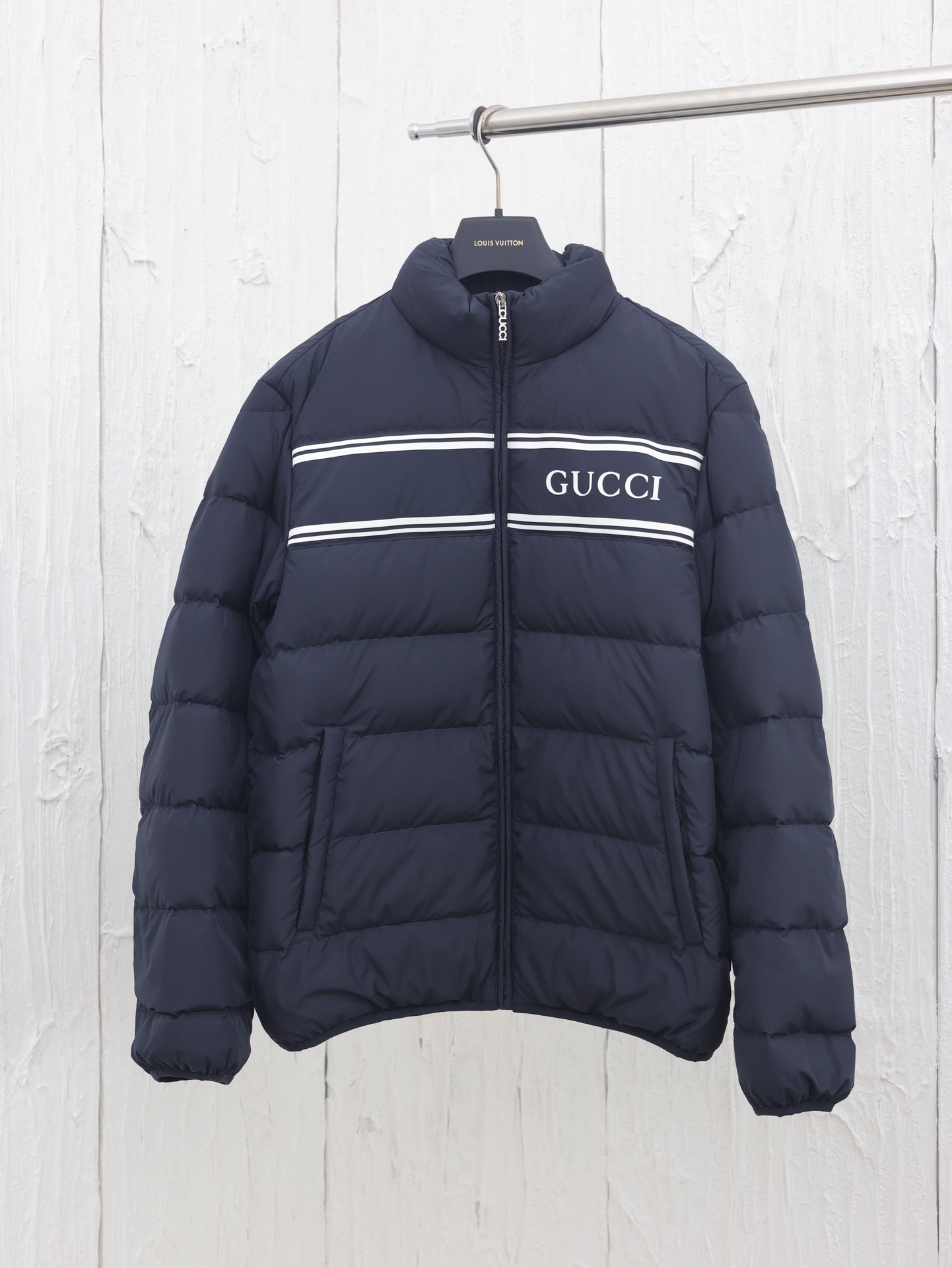 Gucc*/Gucci 24FW Chaqueta acolchada de algodón con logotipo de letras de la nueva temporada de otoño-invierno, la insig…