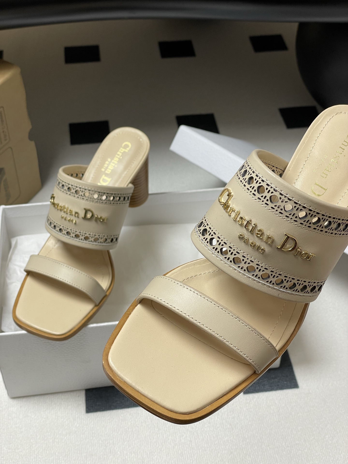 Dior D-Lane Heeled Mules with Cannage Motif and 'Christian Dior' Signature 9 i1741999577194 7417 0 7