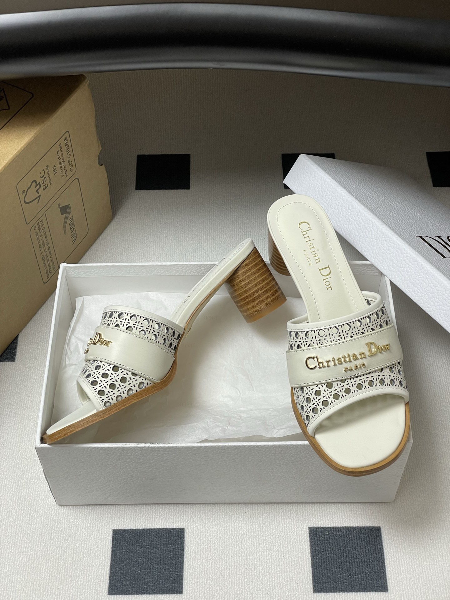 Dior D-Lane Heeled Mules: Elegant Openwork Cannage Design & Comfortable Fit 6 i1741999685938 9313 0 4