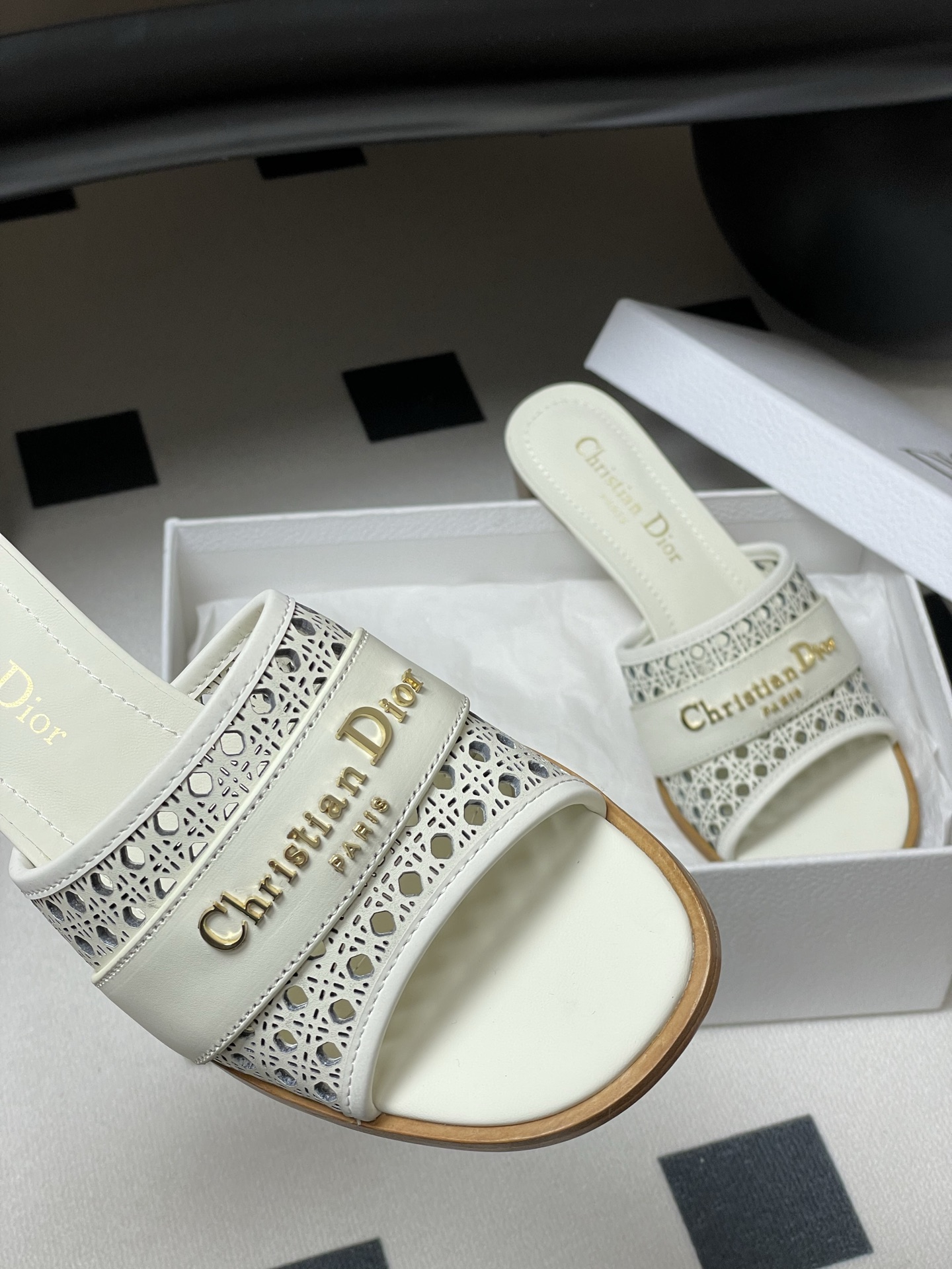 Dior D-Lane Heeled Mules: Elegant Openwork Cannage Design & Comfortable Fit 9 i1741999686759 5804 0 7