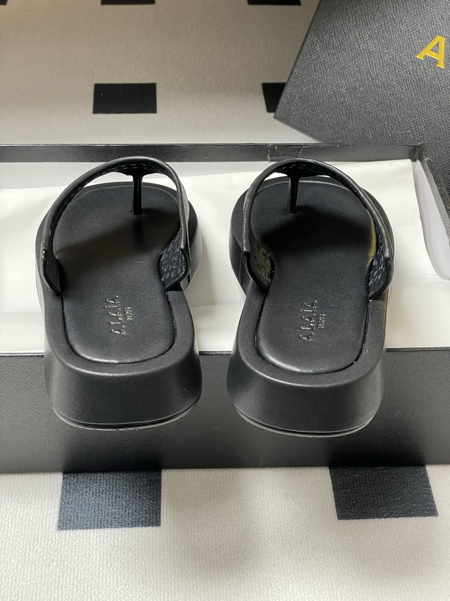 ALAIA Women's Flat Sandals Classic Vintage Hollowed-Out Carved Leather Thong Sandals 8 i1742000409615 5581 0 6