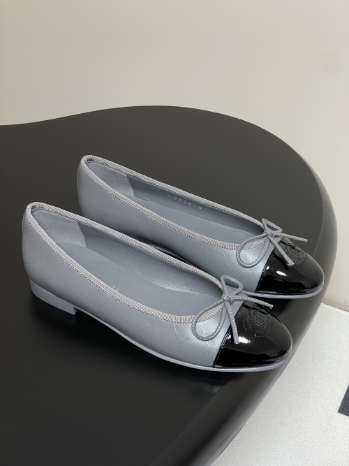 Chanel Ballet Flats with Bow - Classic Style in Early Spring Colors 1 Chanel Ballet Flats with Bow - Classic Style in Early Spring Colors