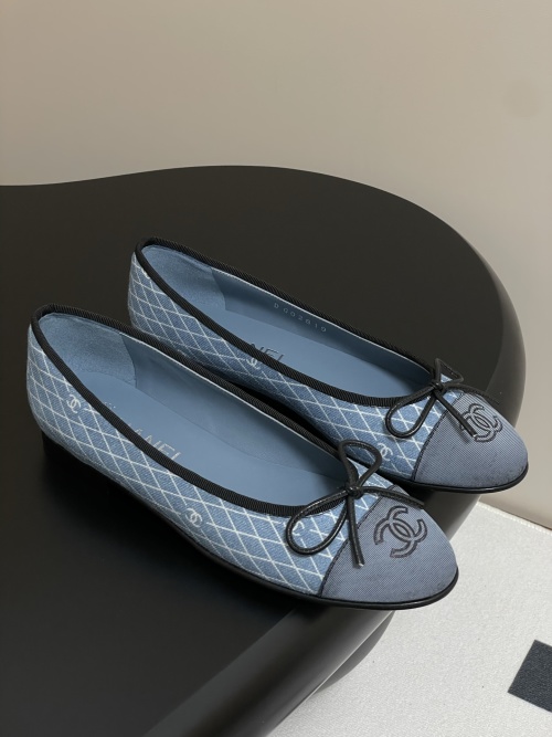 Chanel Denim Slingback Ballet Flats - Classic Two-Tone Design, Comfortable Fit 1 Chanel Denim Slingback Ballet Flats - Classic Two-Tone Design, Comfortable Fit