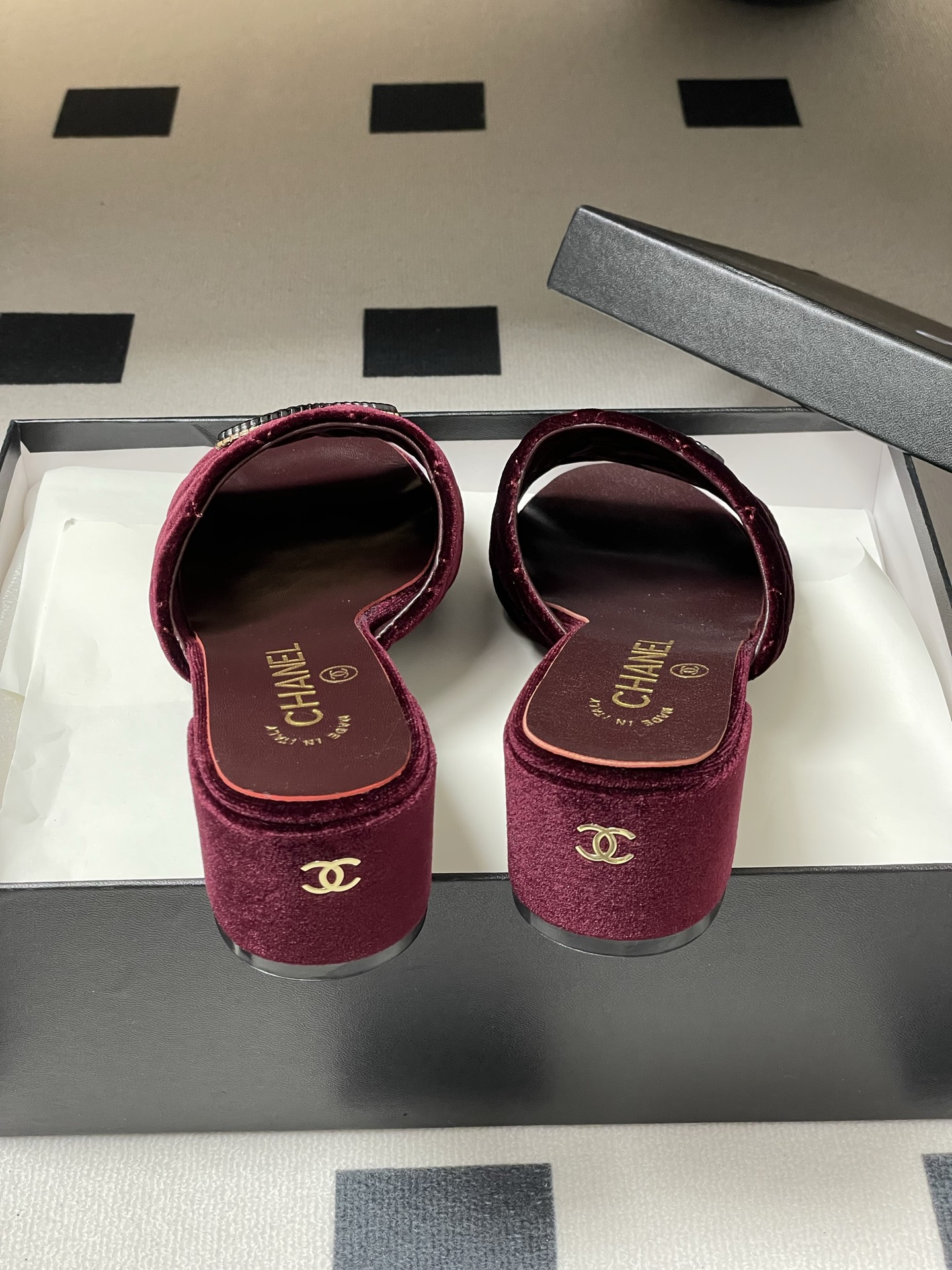 Chanel Velvet Quilted Block Heel Sandals with CC Logo - Burgundy 9 i1742251609668 8158 0 7