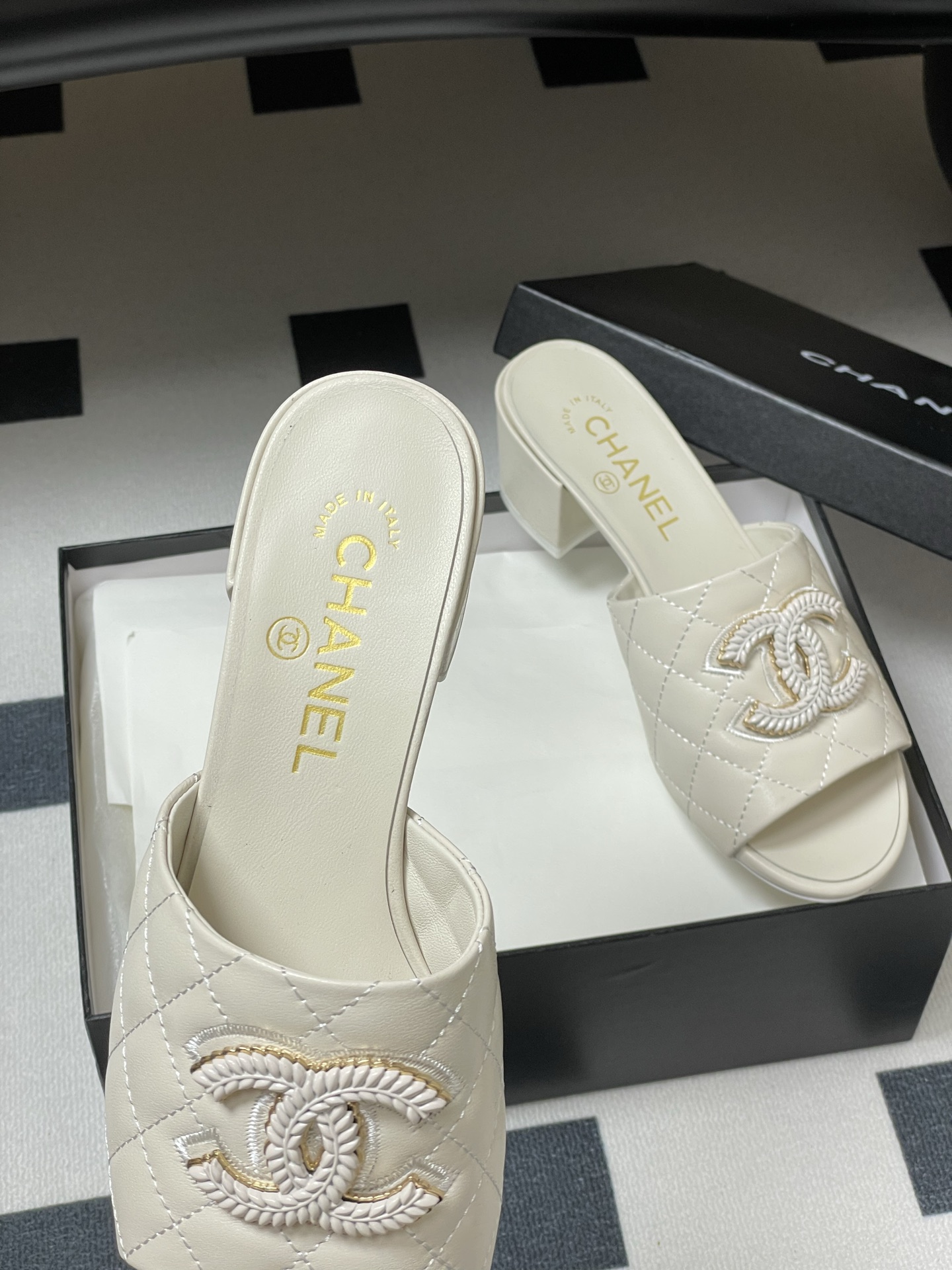 Chanel Espadrille CC Quilted Leather Mules Slides Sandals Ivory 7 i1742251673168 2449 0 5