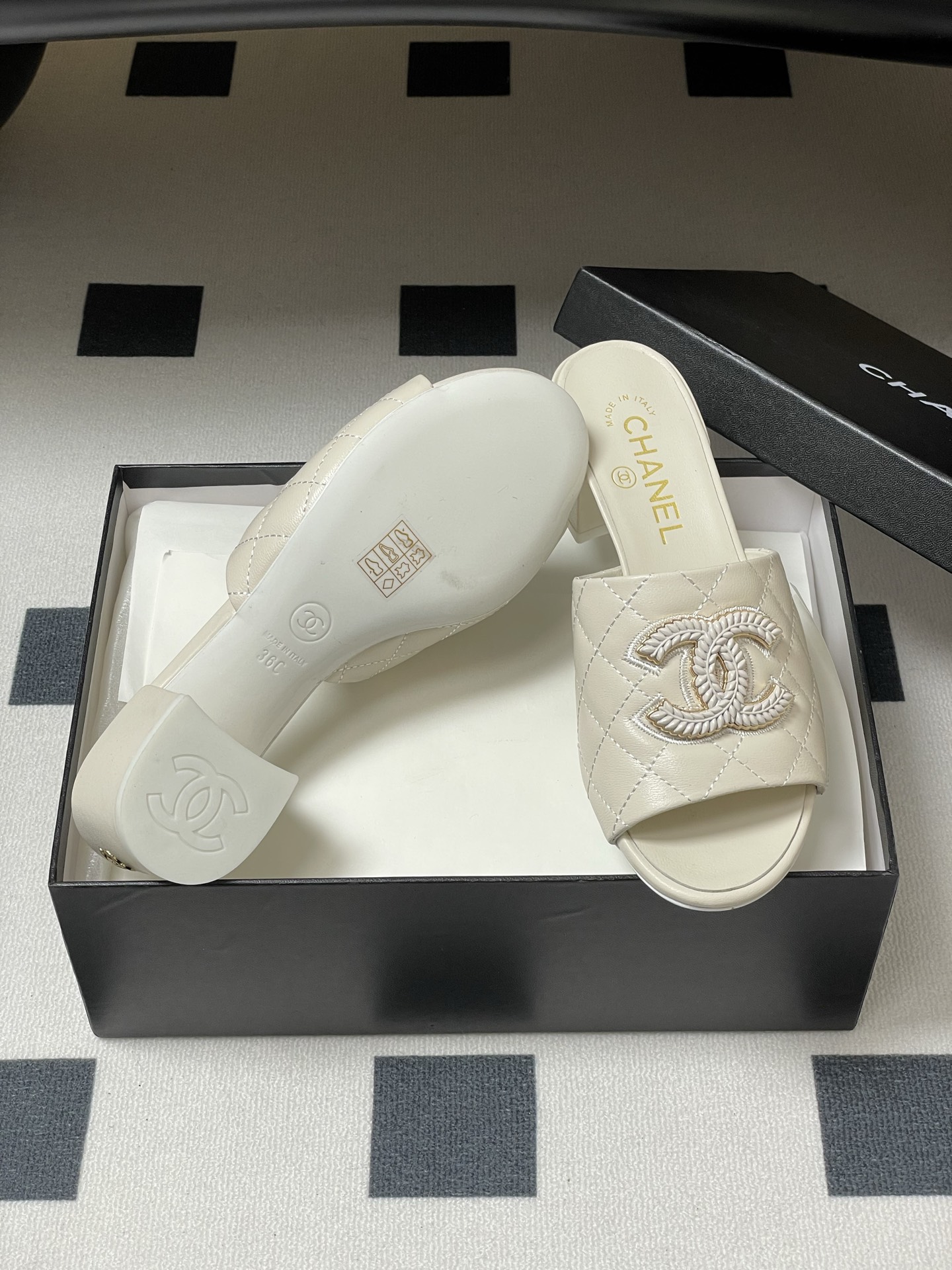 Chanel Espadrille CC Quilted Leather Mules Slides Sandals Ivory 8 i1742251673934 1950 0 6