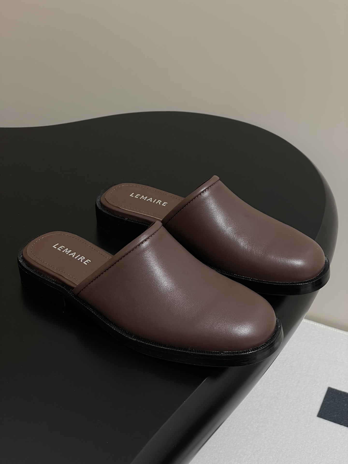 Lemaire 2025s: Classic Square-Head Half-Shoes for Effortless Style and Comfort