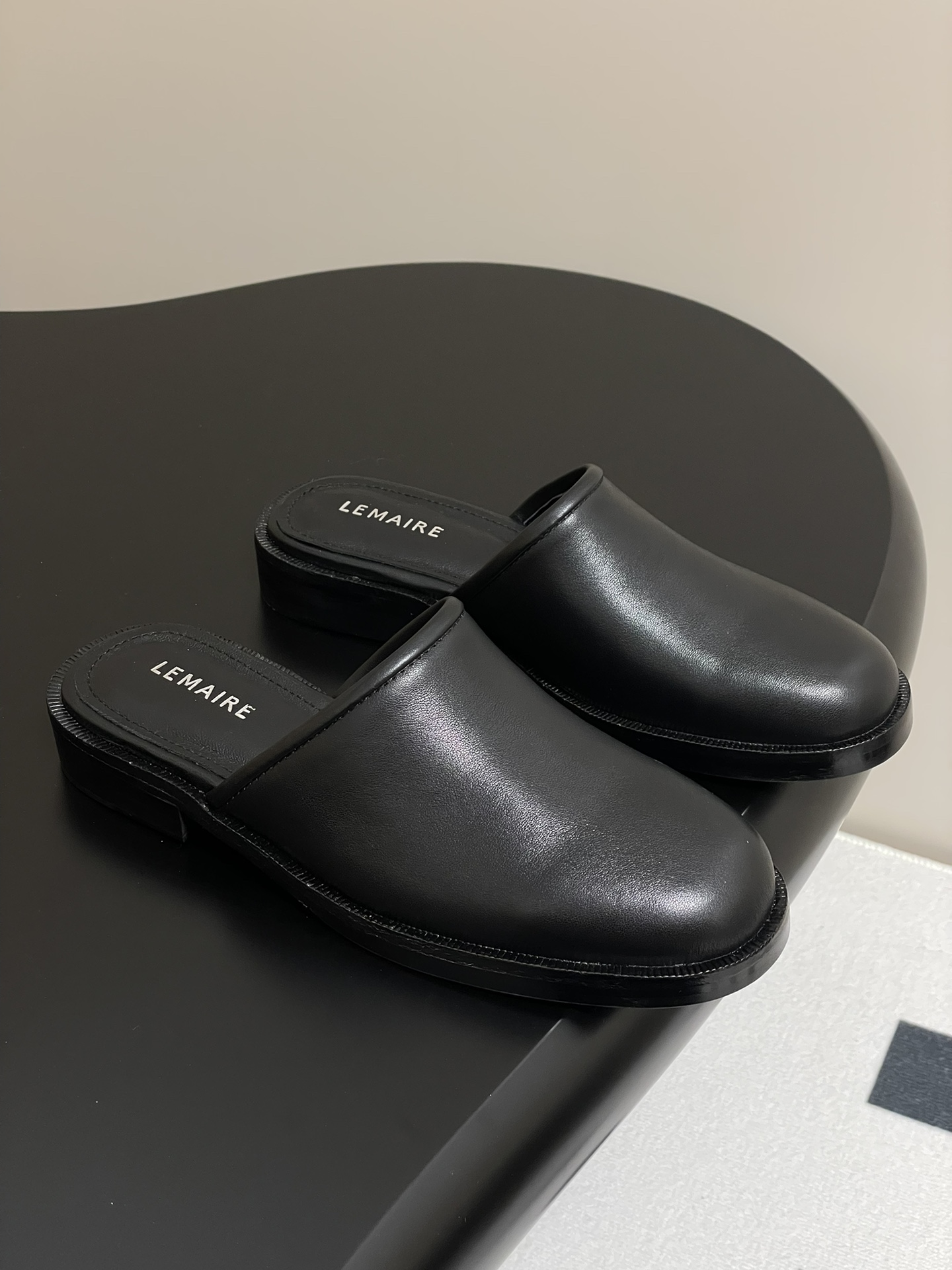 Lemaire 2025s Classic Half-Shoes: Elegant Design with Quality Materials, Ideal for Everyday Wear