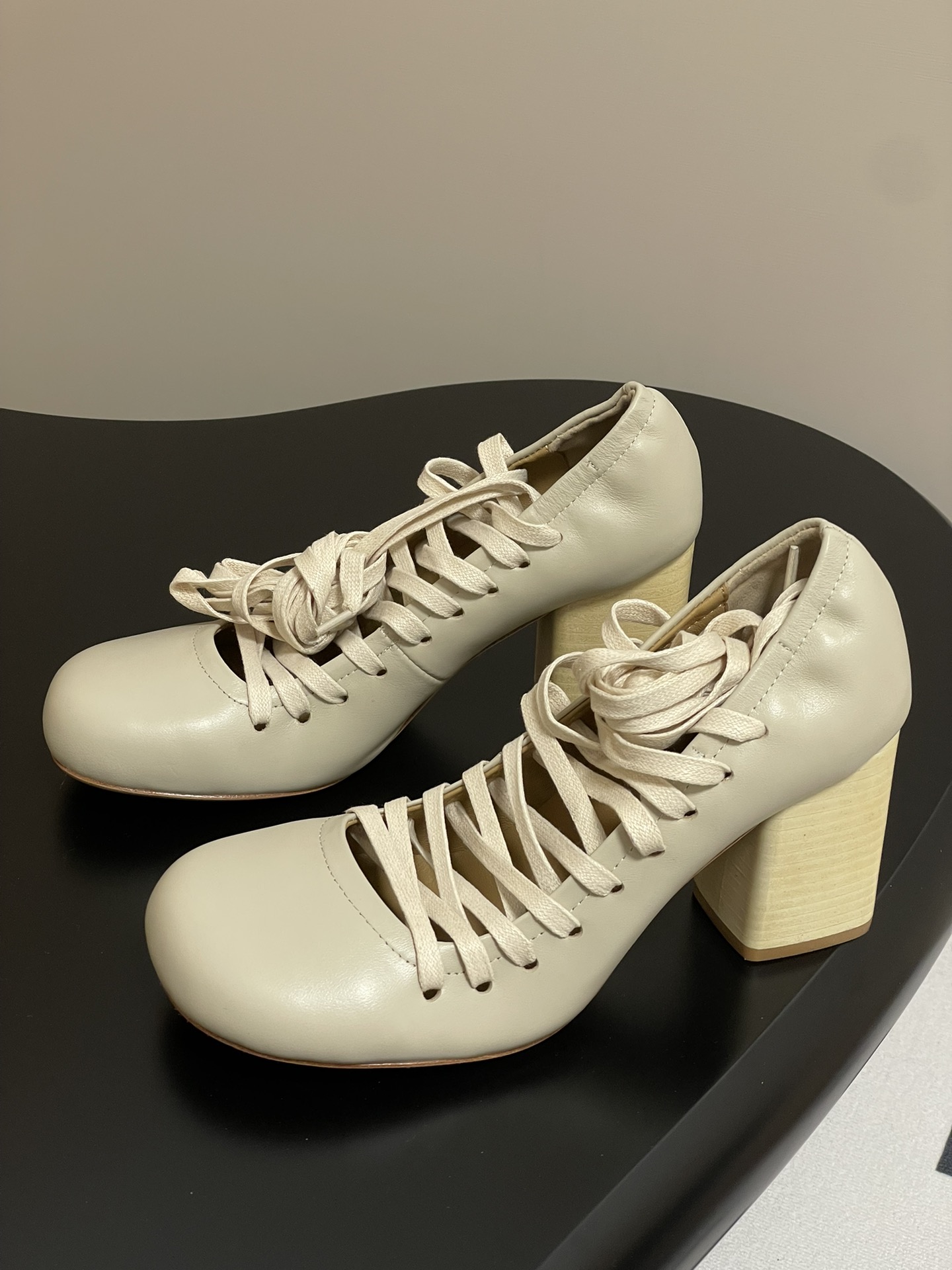 Lemaire 2025s Spring Shoes: Simple, Charming, and Comfortable Sheepskin Design - 图片 3