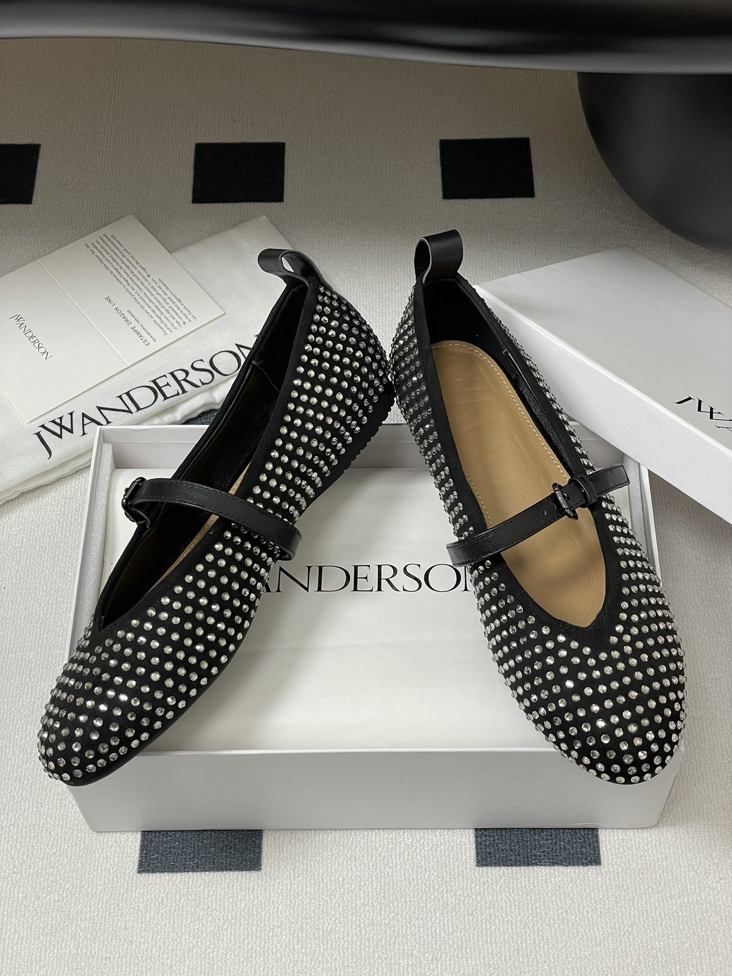 JW Anderson Mary Jane Ballet Shoes: Glamorous and Comfortable for Early Spring - 图片 6