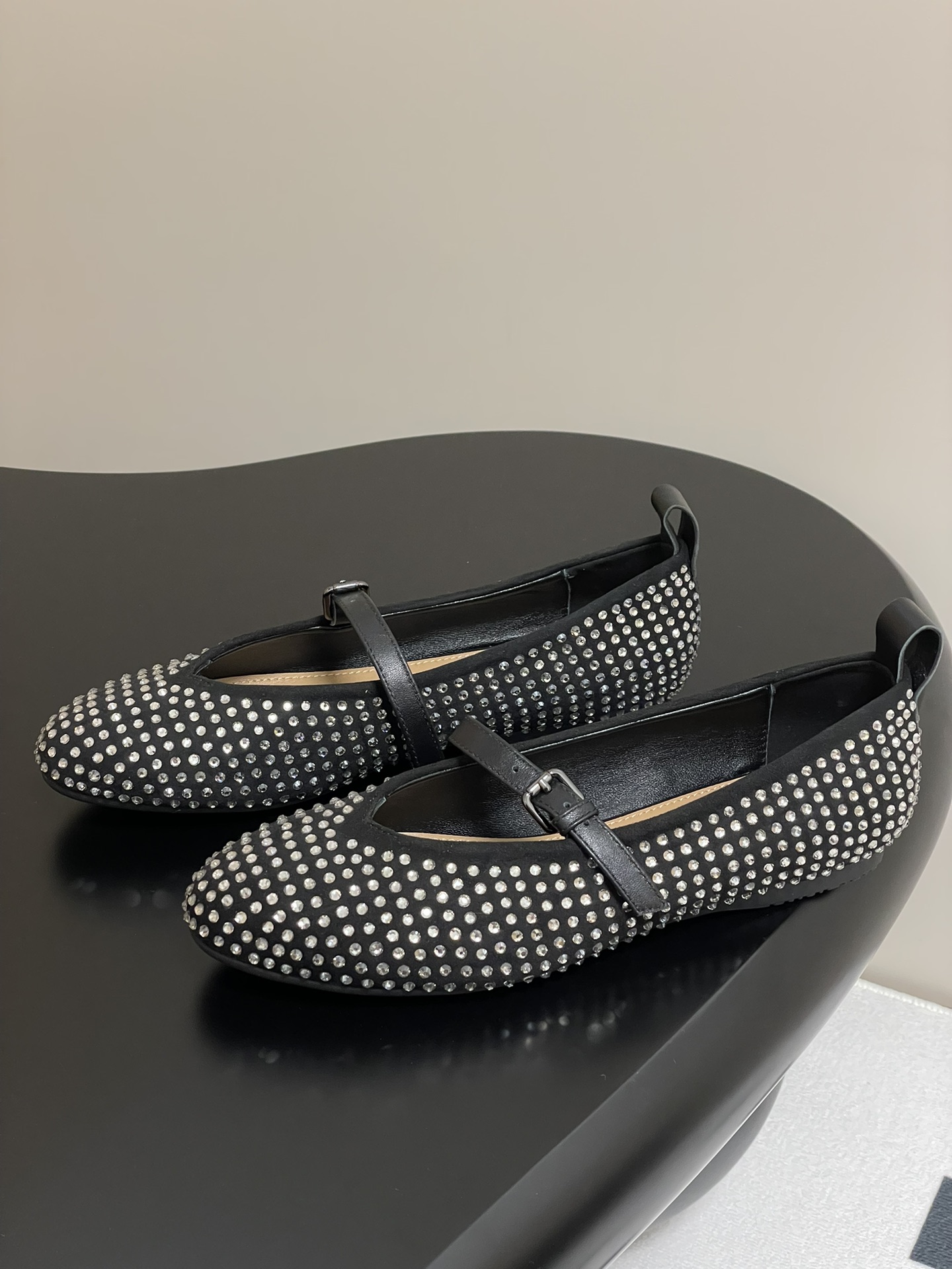 JW Anderson Mary Jane Ballet Shoes: Glamorous and Comfortable for Early Spring - 图片 3