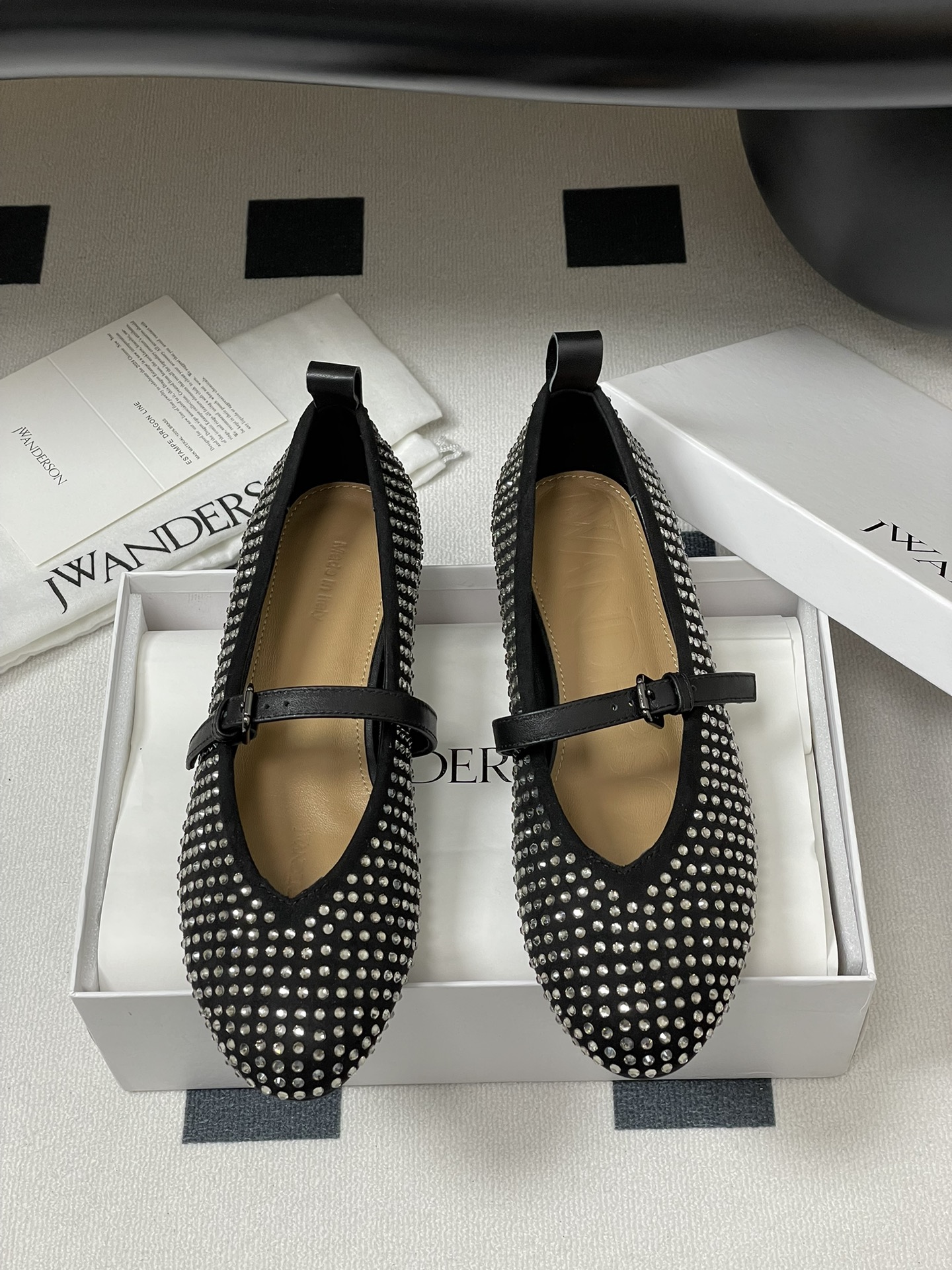 JW Anderson Mary Jane Ballet Shoes: Glamorous and Comfortable for Early Spring - 图片 5