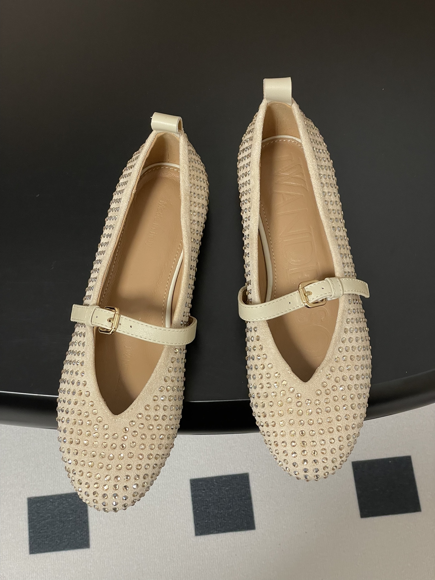 JW Anderson Mary Jane Ballet Shoes: Glamorous and Comfortable Spring Style - 图片 2