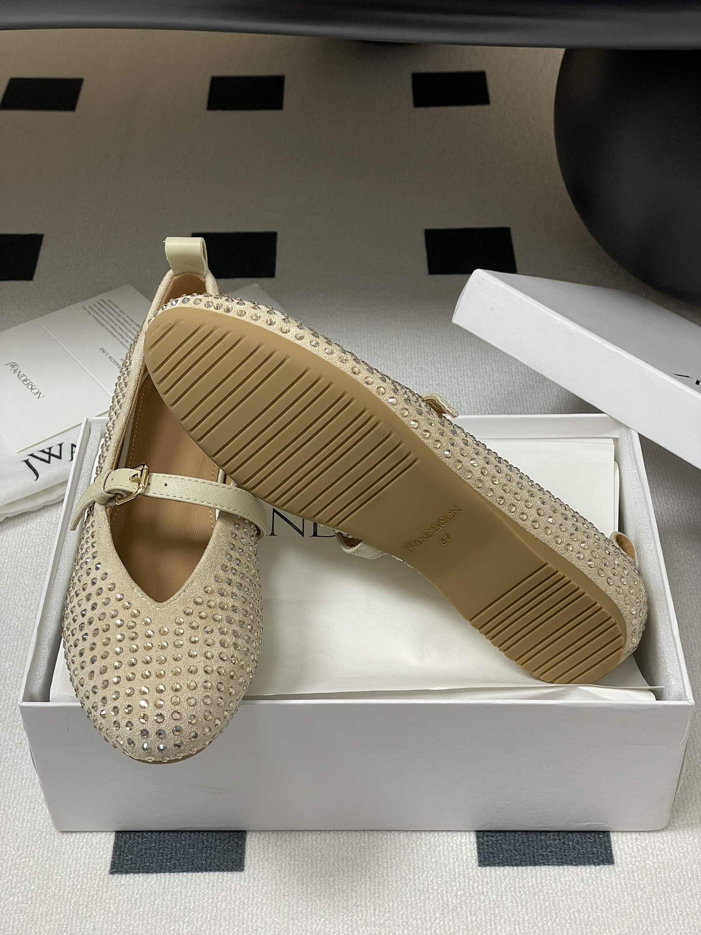 JW Anderson Mary Jane Ballet Shoes: Glamorous and Comfortable Spring Style - 图片 8
