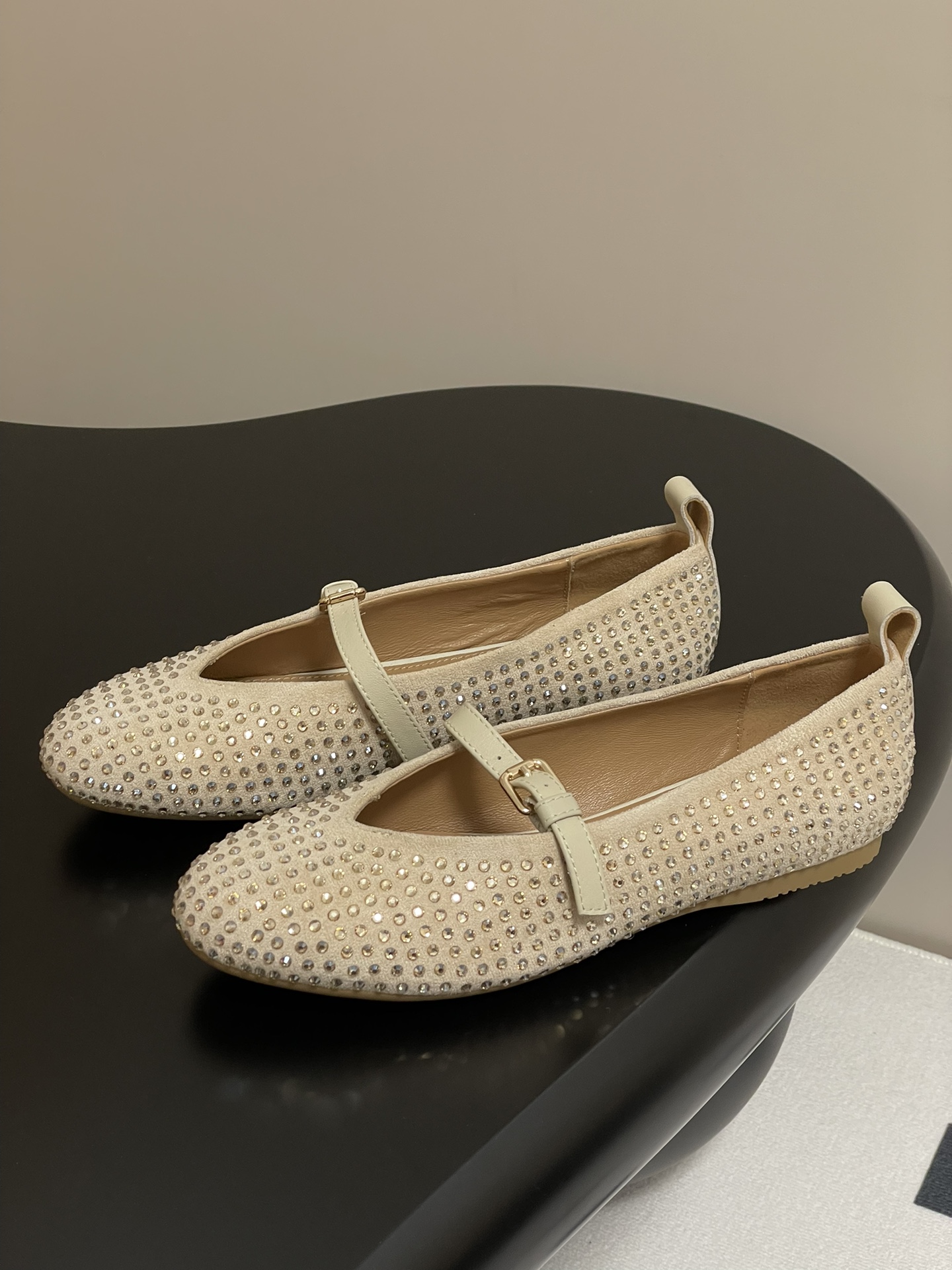JW Anderson Mary Jane Ballet Shoes: Glamorous and Comfortable Spring Style - 图片 3