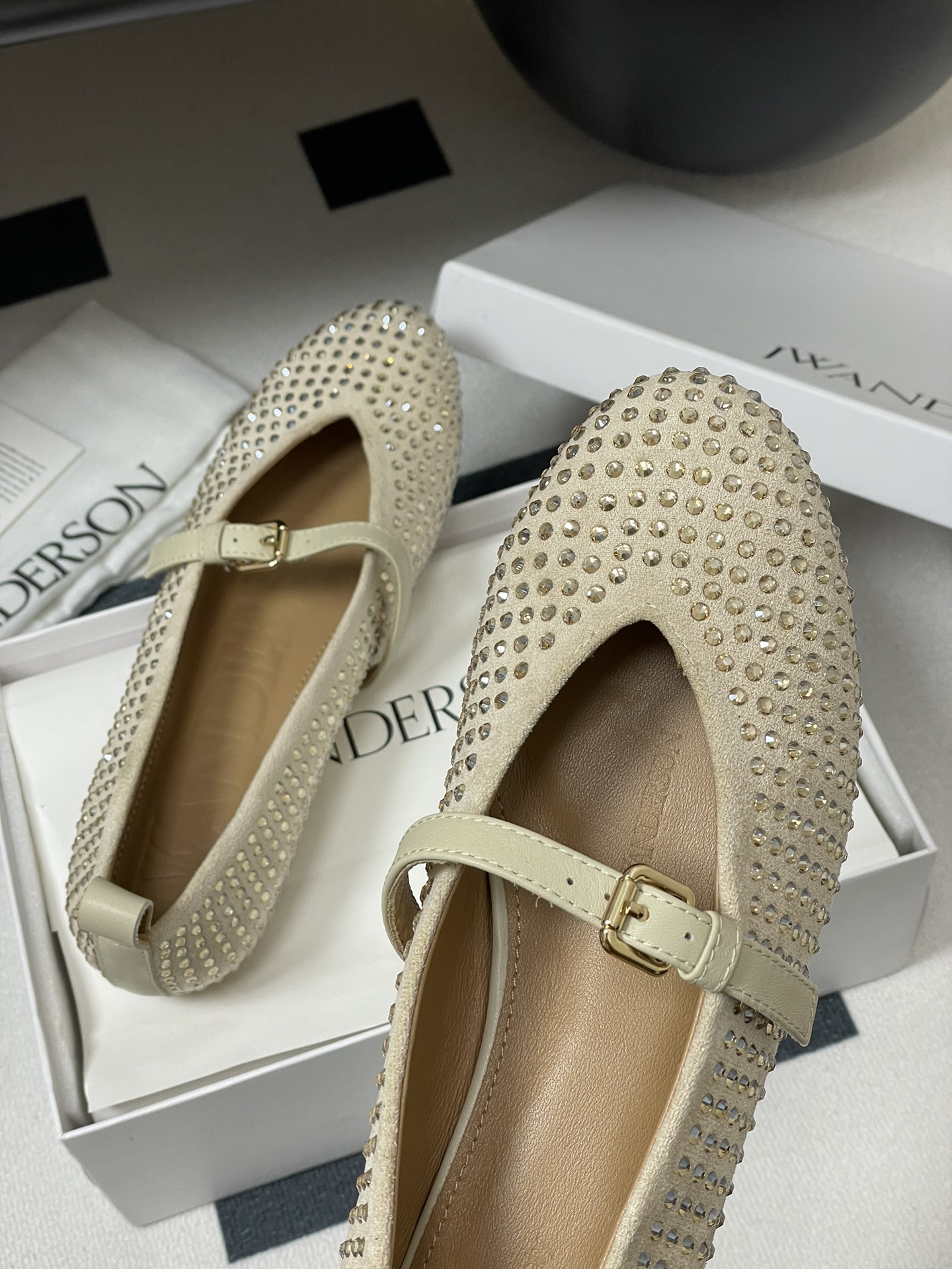 JW Anderson Mary Jane Ballet Shoes: Glamorous and Comfortable Spring Style - 图片 9