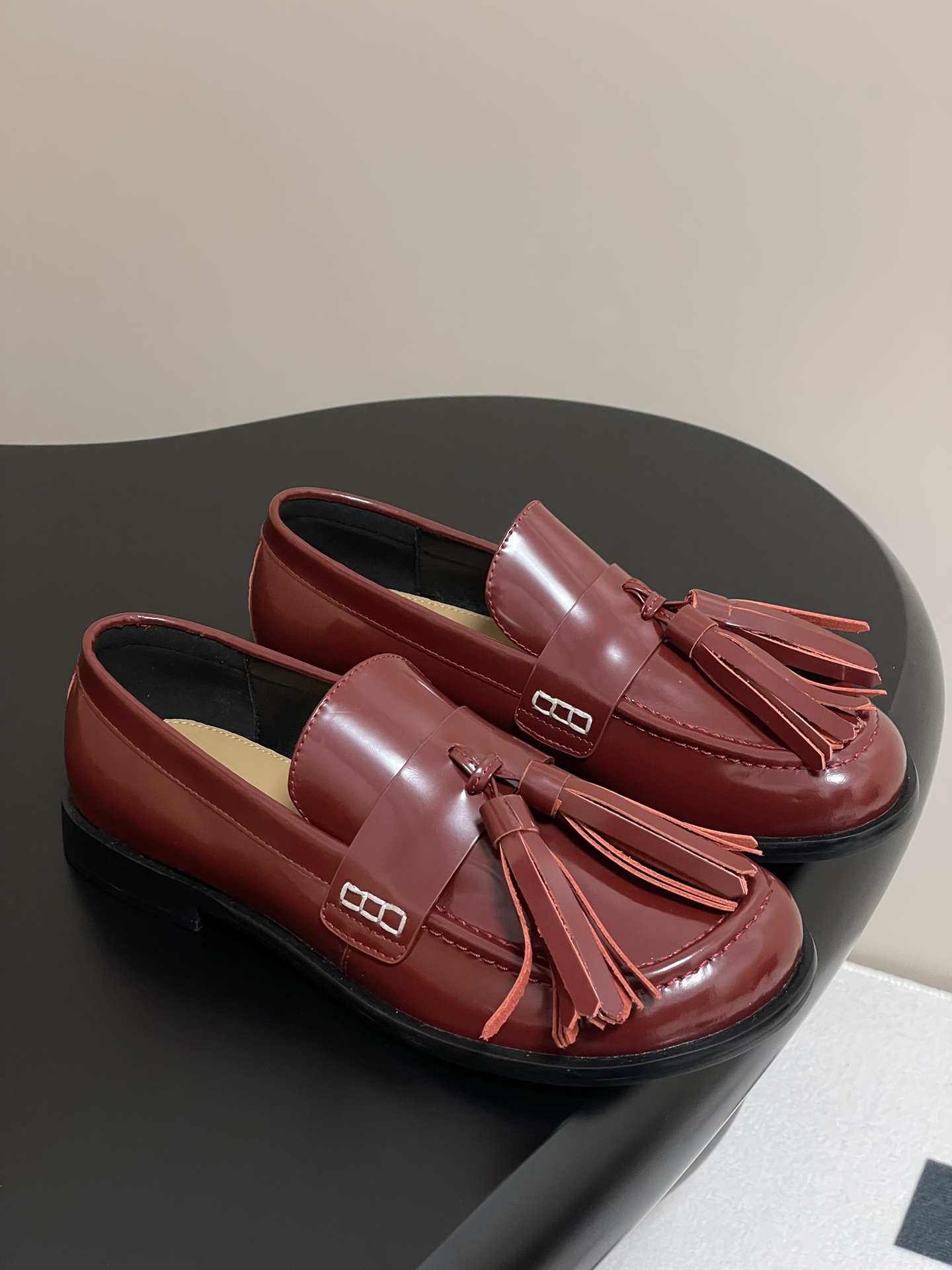 JW Anderson New Lantern Cage Shoes: Exaggerated, Fun, and Unique Design