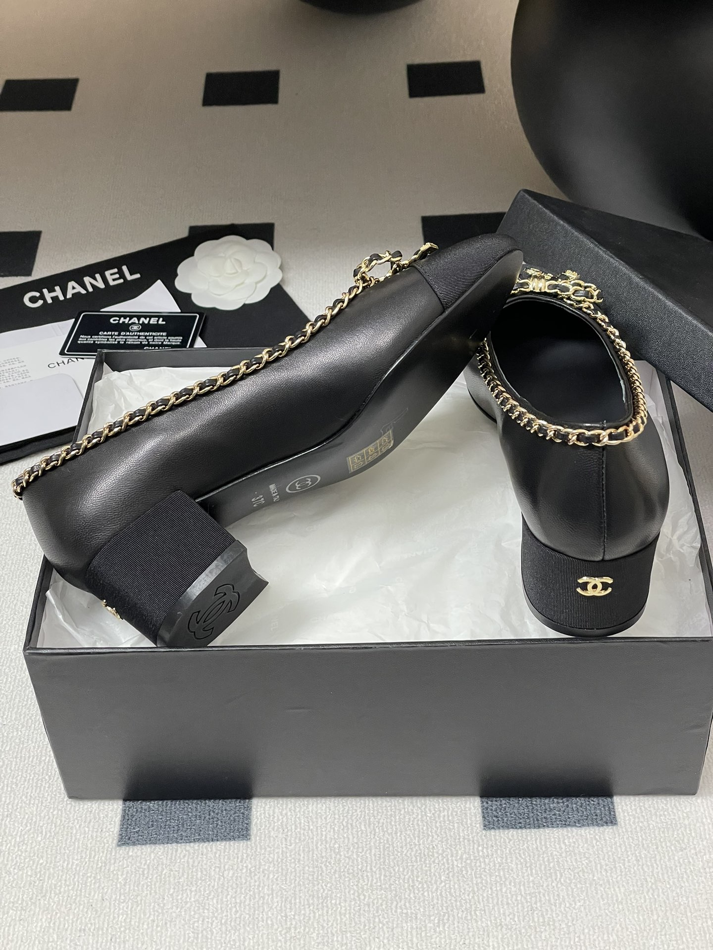 Chanel Bow Chain Block Heel Pumps, Classic and Elegant Design for Women 10 i1743636230 403 0