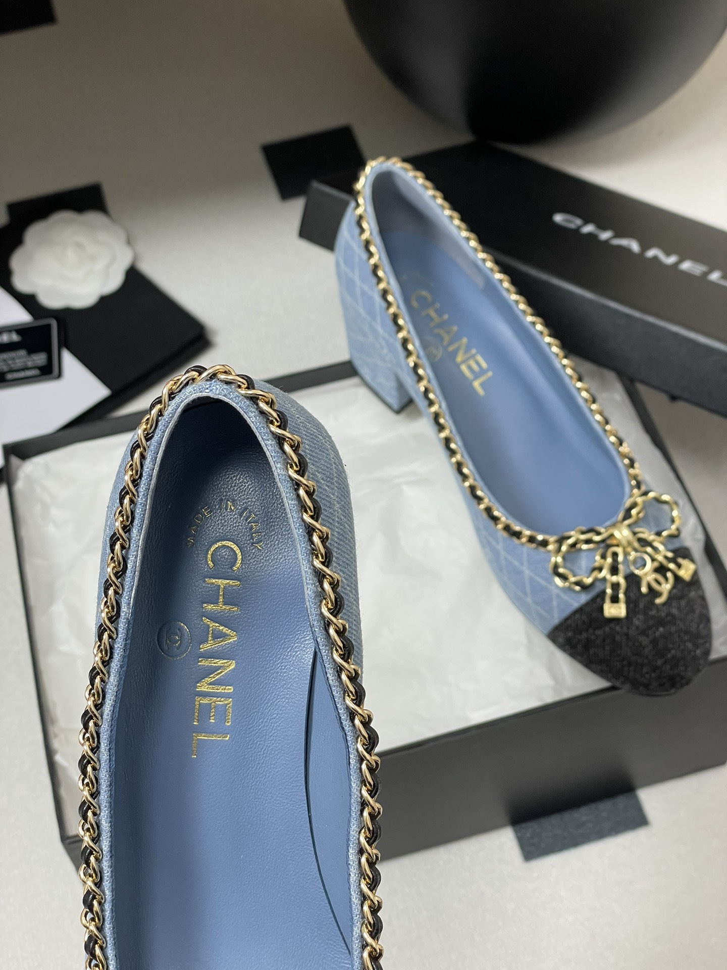 Chanel Denim Bow Chain Pumps, Elegant Block Heel Shoes for Women 8 i1743636292 3090 7