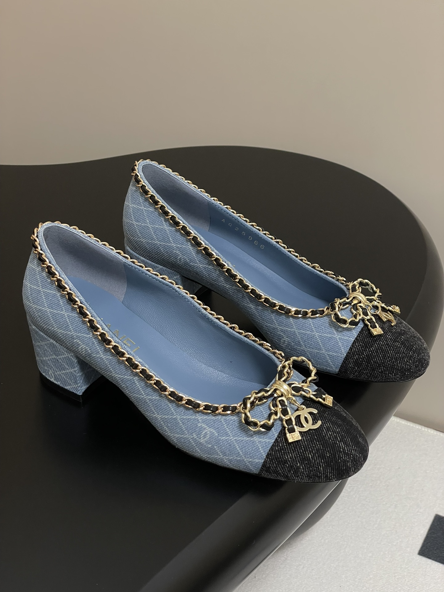 Chanel Denim Bow Chain Pumps, Elegant Block Heel Shoes for Women 3 i1743636292 6283 4