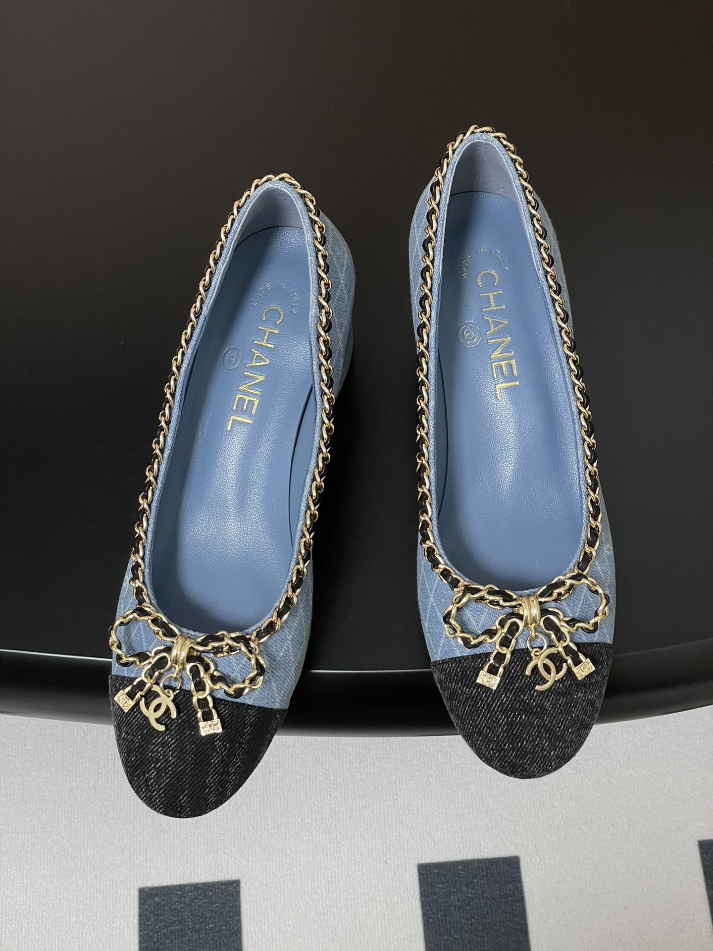 Chanel Denim Bow Chain Pumps, Elegant Block Heel Shoes for Women 4 i1743636292 7449 1