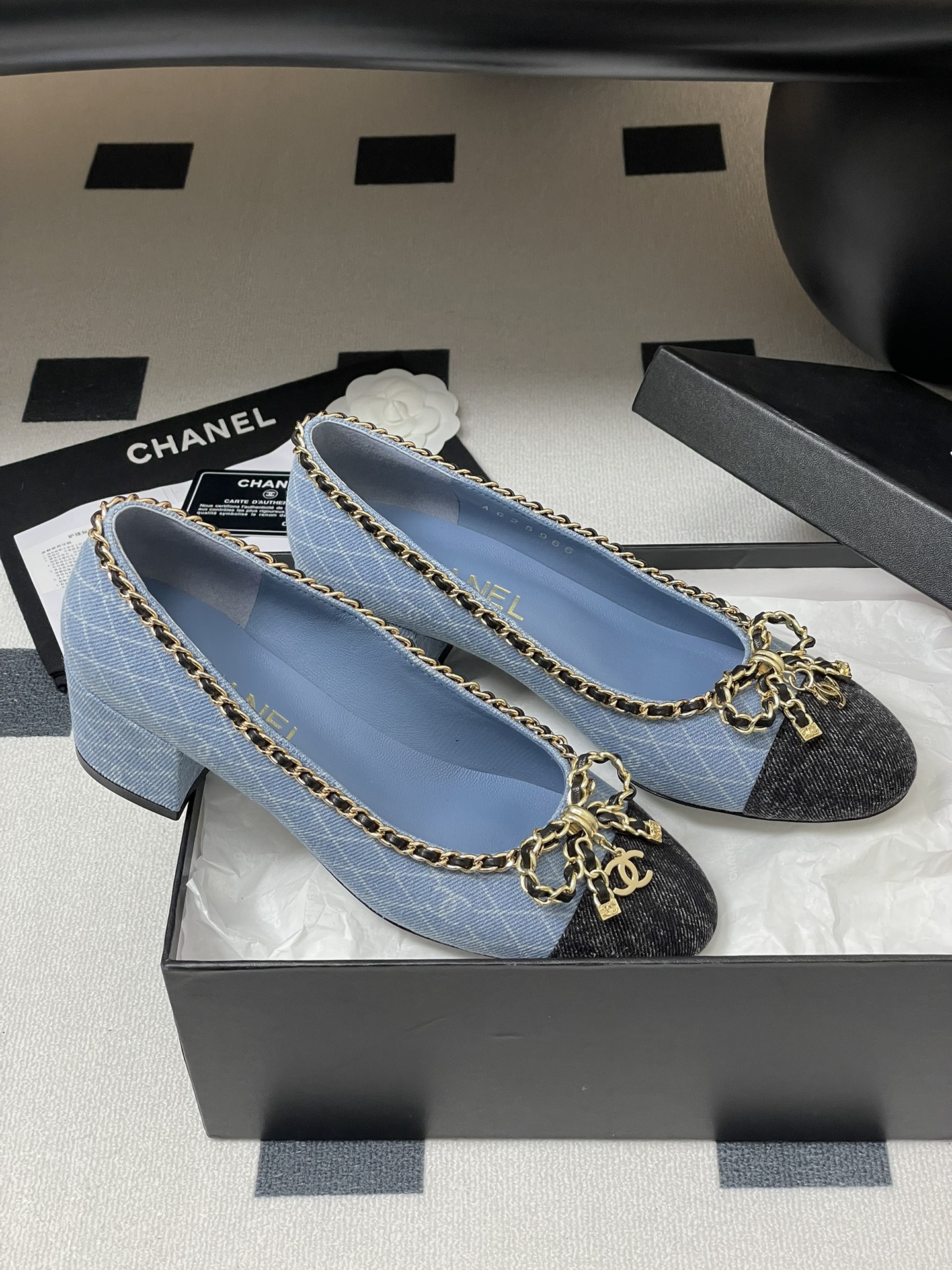 Chanel Denim Bow Chain Pumps, Elegant Block Heel Shoes for Women 7 i1743636306 6927 0