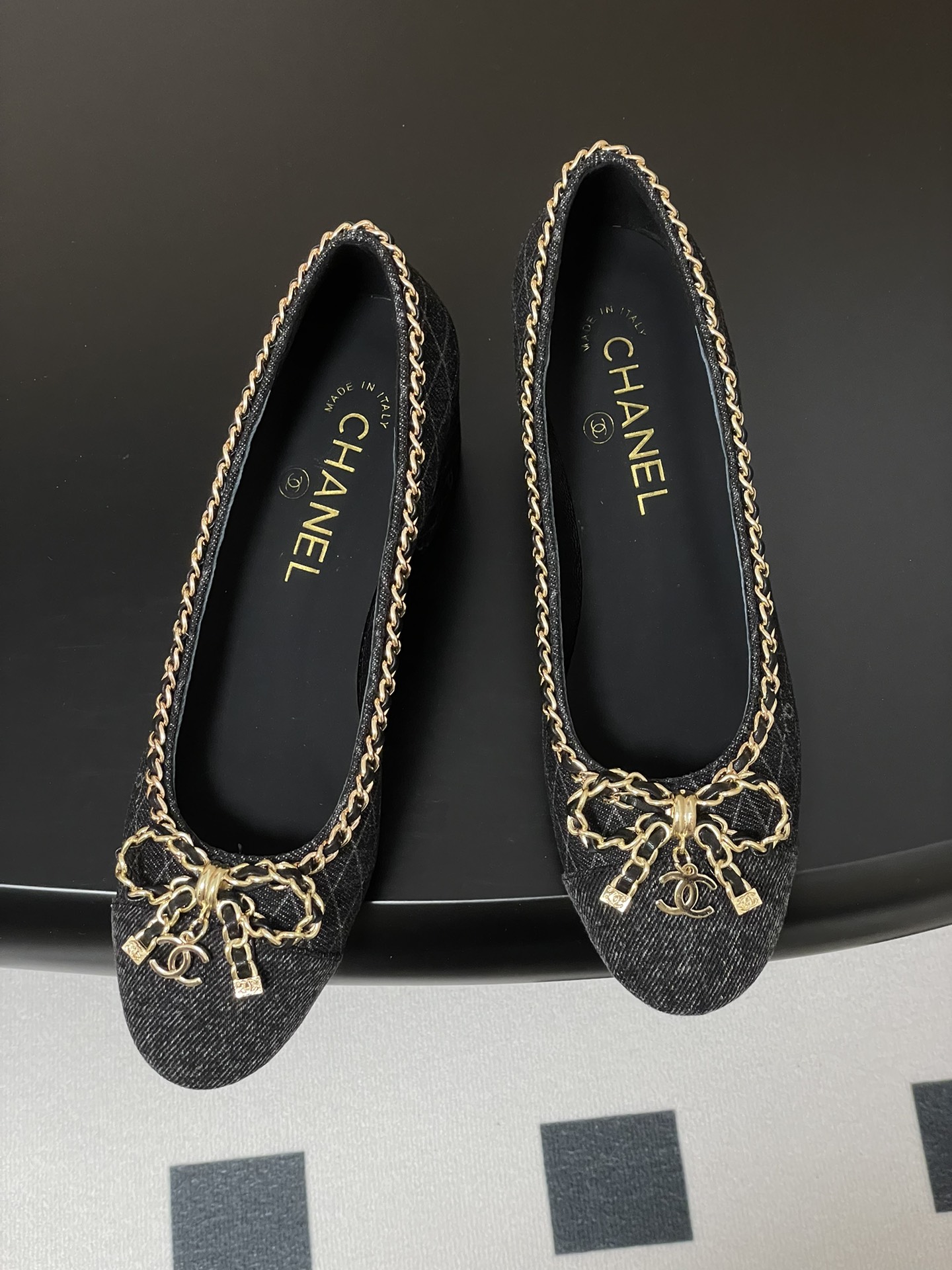 Chanel Denim Bow Chain Pumps - Classic Elegance and Comfort for Every Day 6 i1743636388 9388 1