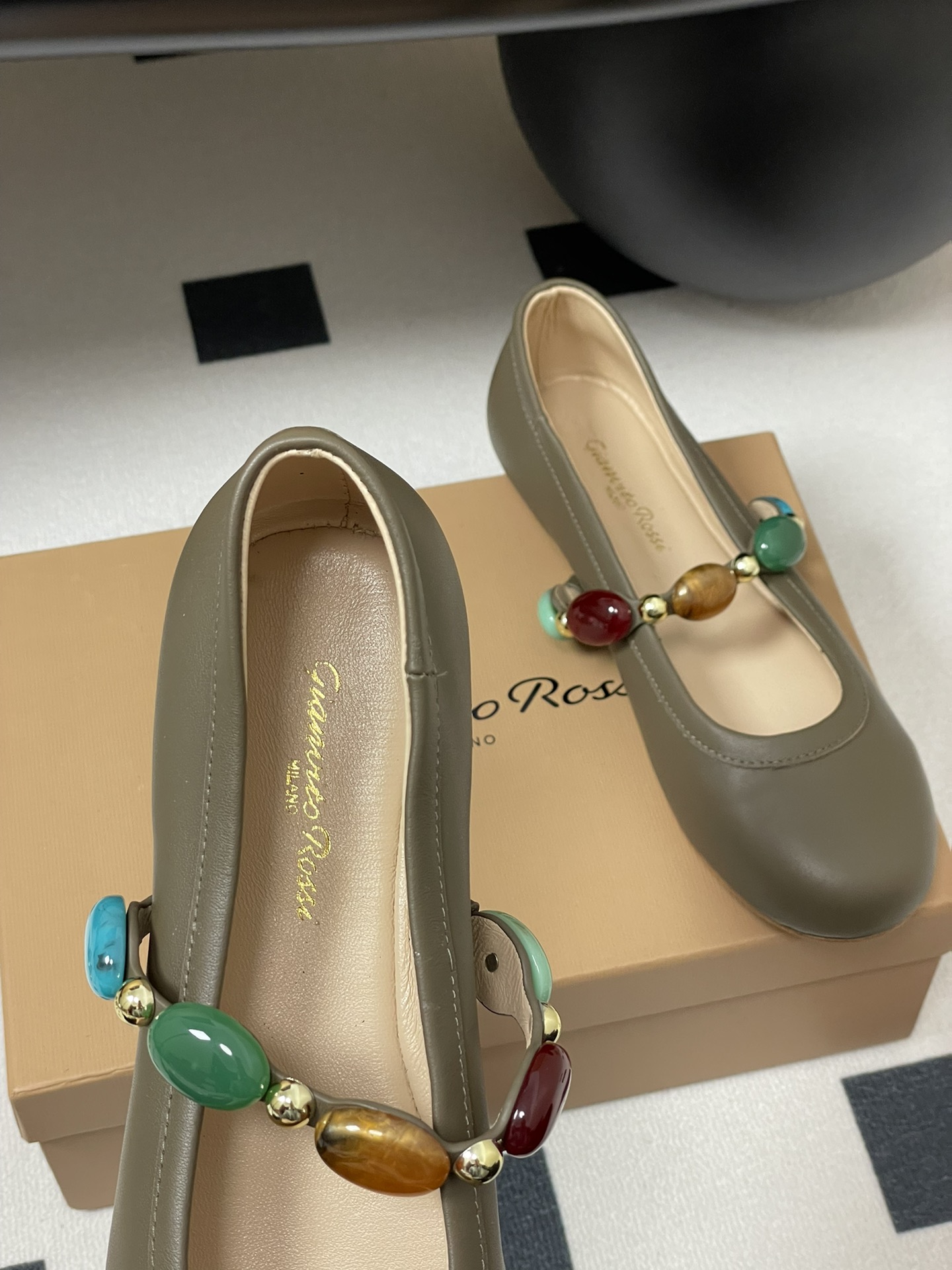 Gianvito Rossi Ballet Flats with Gemstone Strap. Soft Leather for Comfort. 8 i1743981548 9809 5