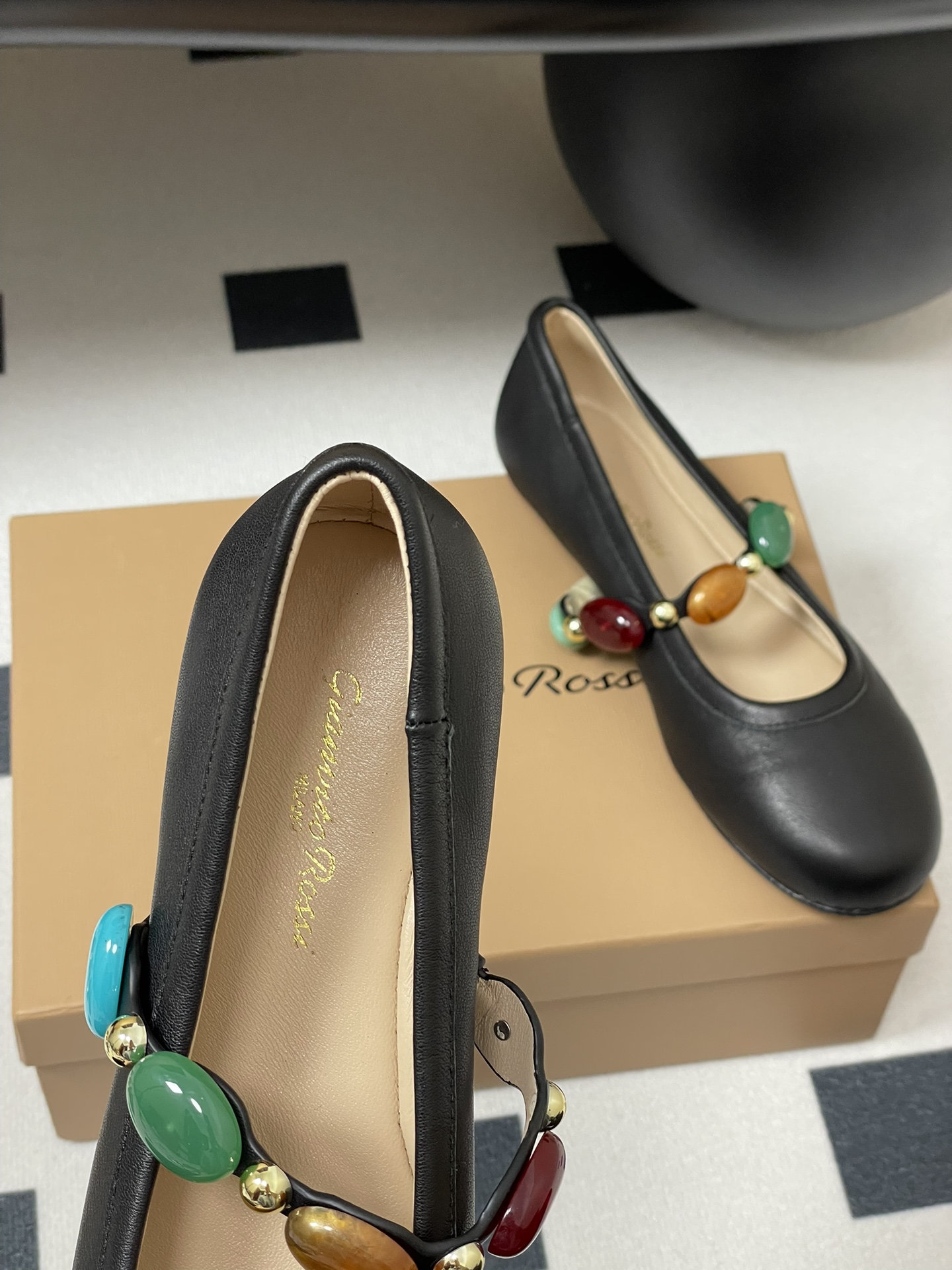 Gianvito Rossi Ballet Flats with Gemstone Strap - Elegant and Comfortable 8 i1743981580 7578 0