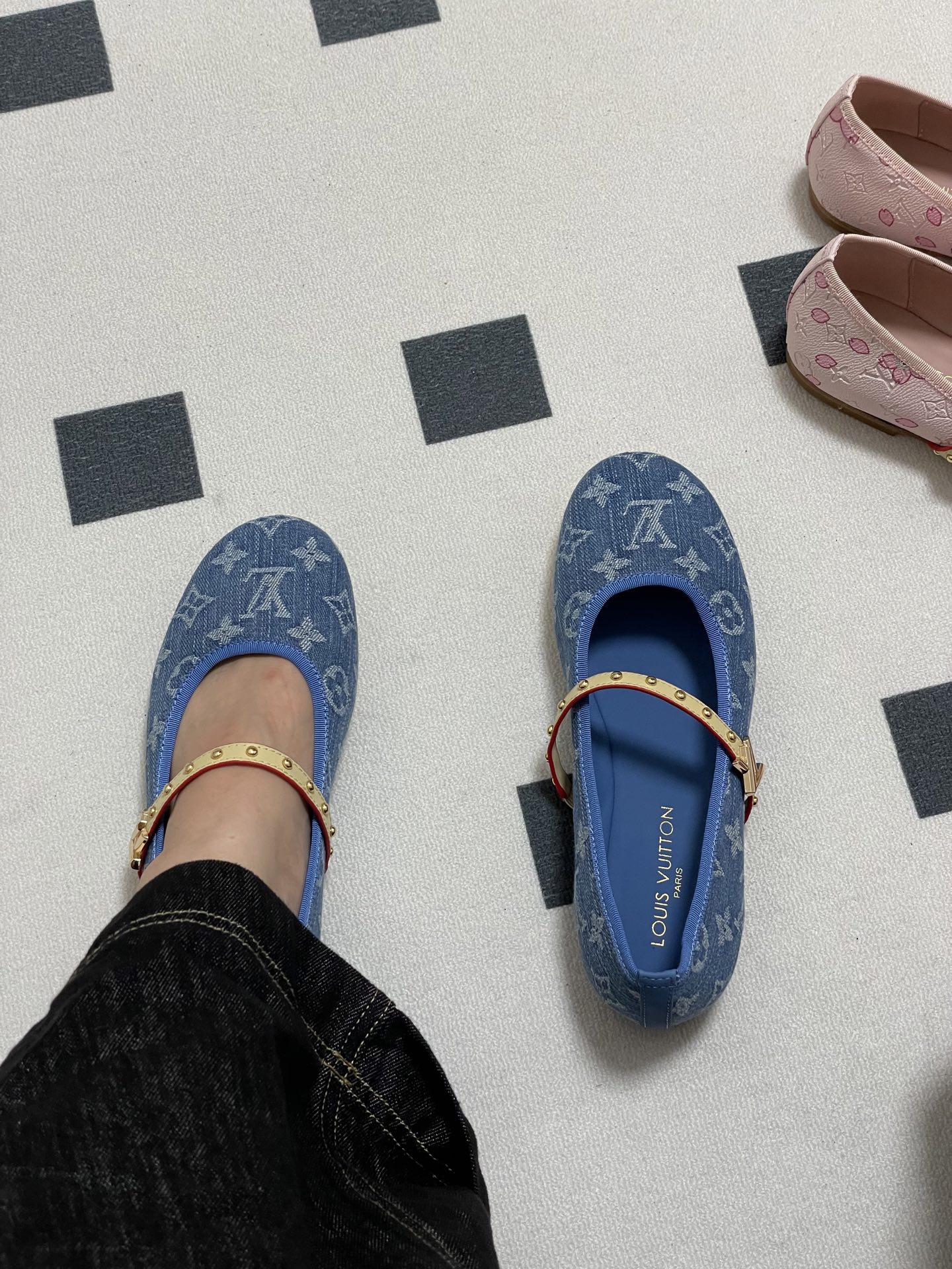 NO:250607,Foot pictures, single shoes19860909上脚图,单鞋,Women's Shoes
