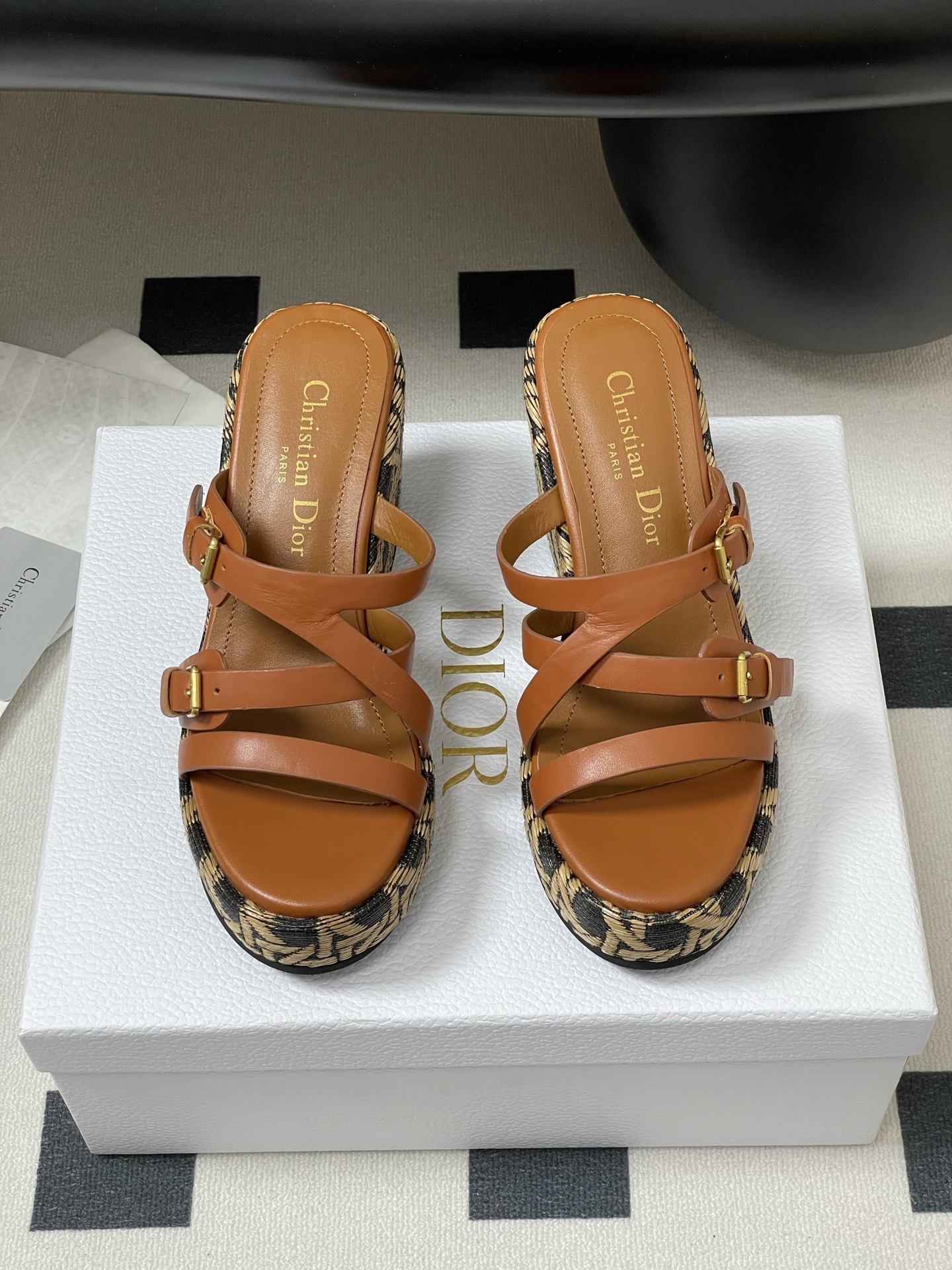 Dior 25ss春夏新款Dior 迪奥D-Attitude 坡跟凉拖鞋交叉扣带防水台拖鞋