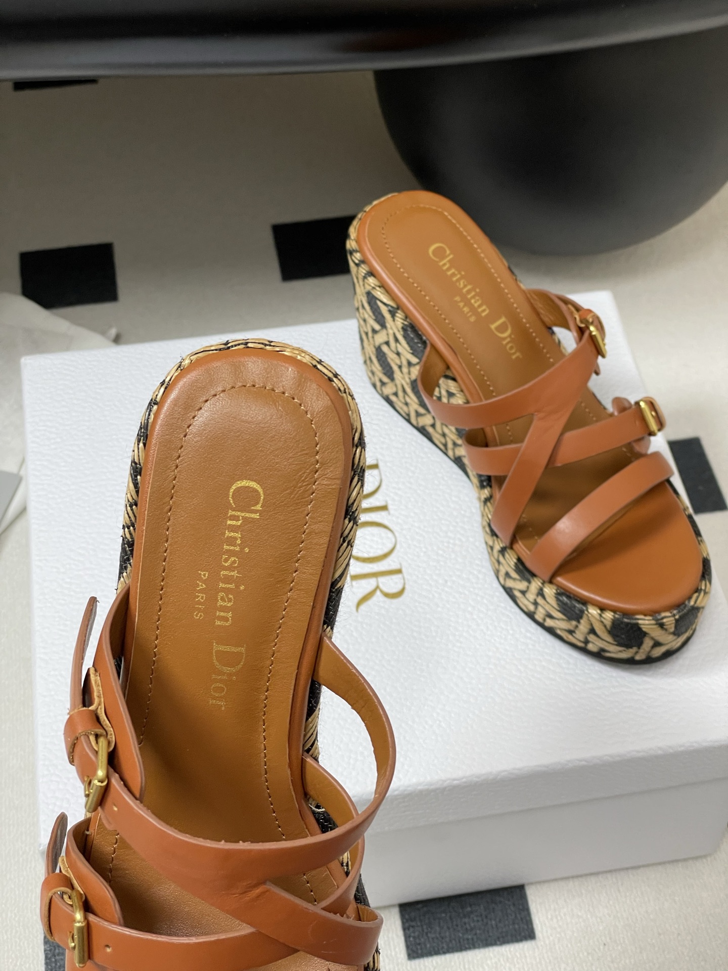 Dior 25ss春夏新款Dior 迪奥D-Attitude 坡跟凉拖鞋交叉扣带防水台拖鞋