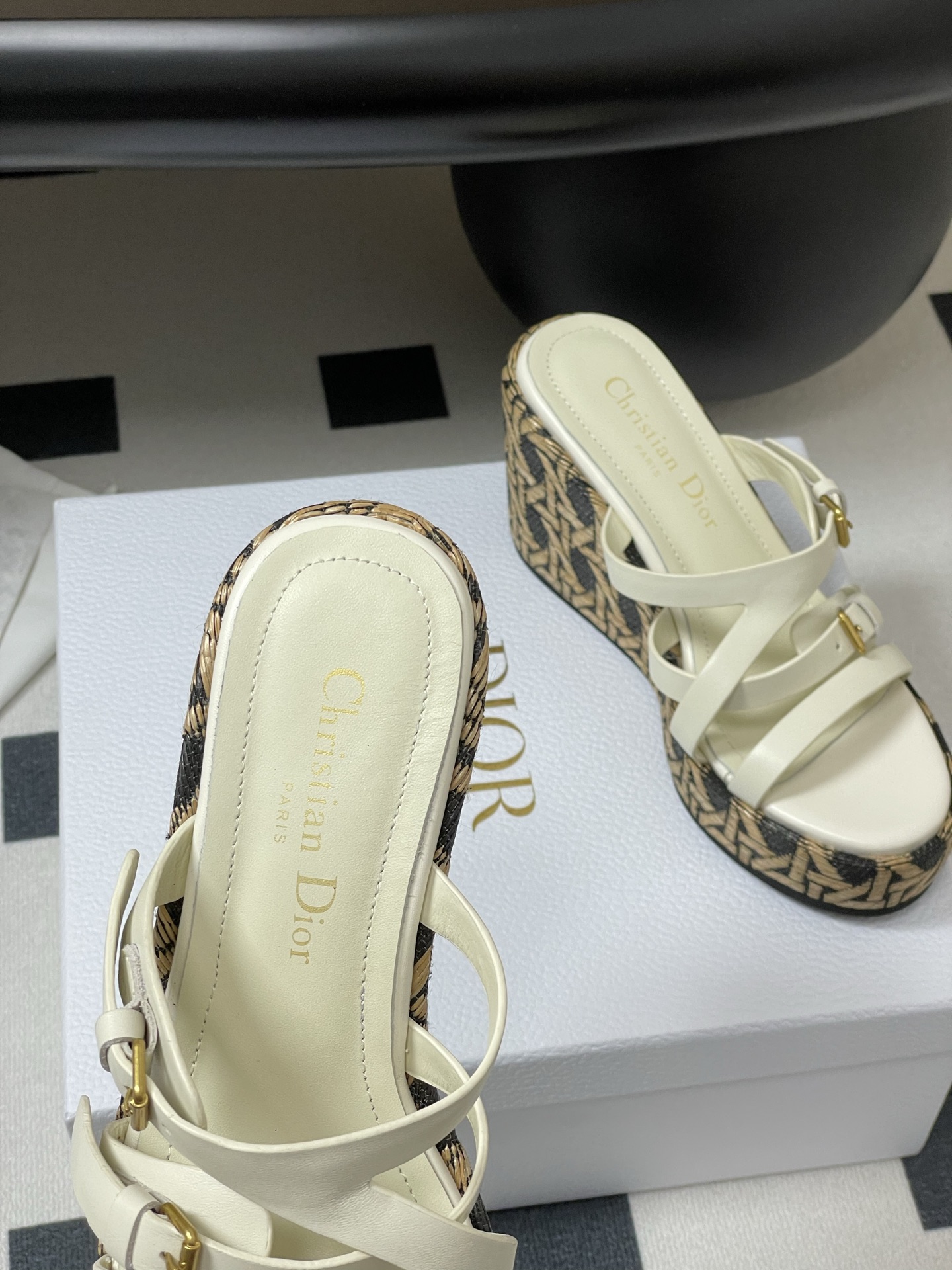 Dior 25ss春夏新款Dior 迪奥D-Attitude 坡跟凉拖鞋交叉扣带防水台拖鞋