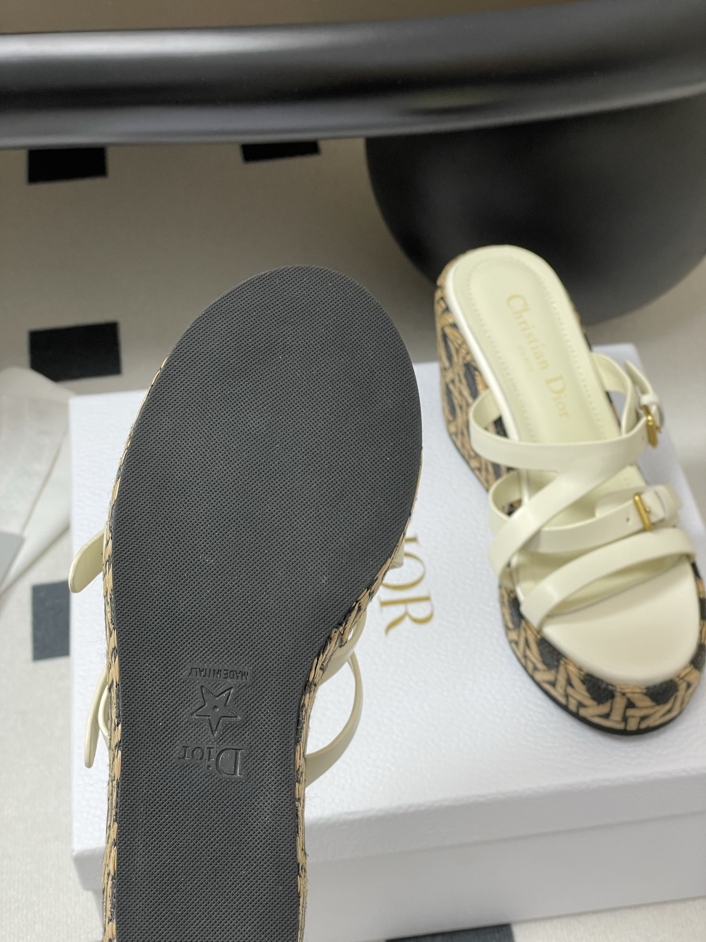 Dior 25ss春夏新款Dior 迪奥D-Attitude 坡跟凉拖鞋交叉扣带防水台拖鞋