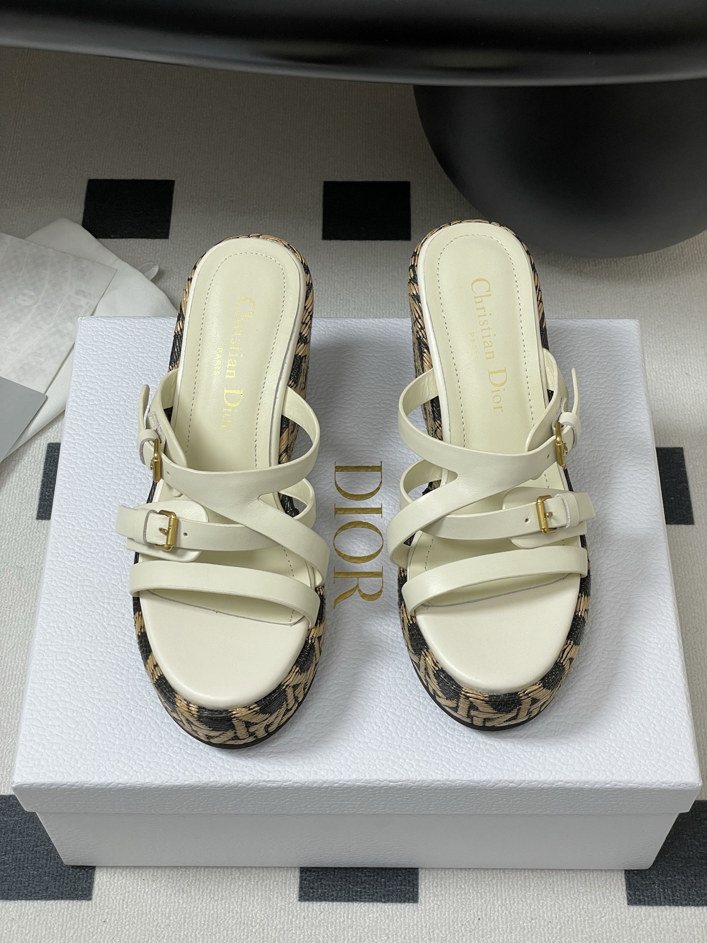 Dior 25ss春夏新款Dior 迪奥D-Attitude 坡跟凉拖鞋交叉扣带防水台拖鞋